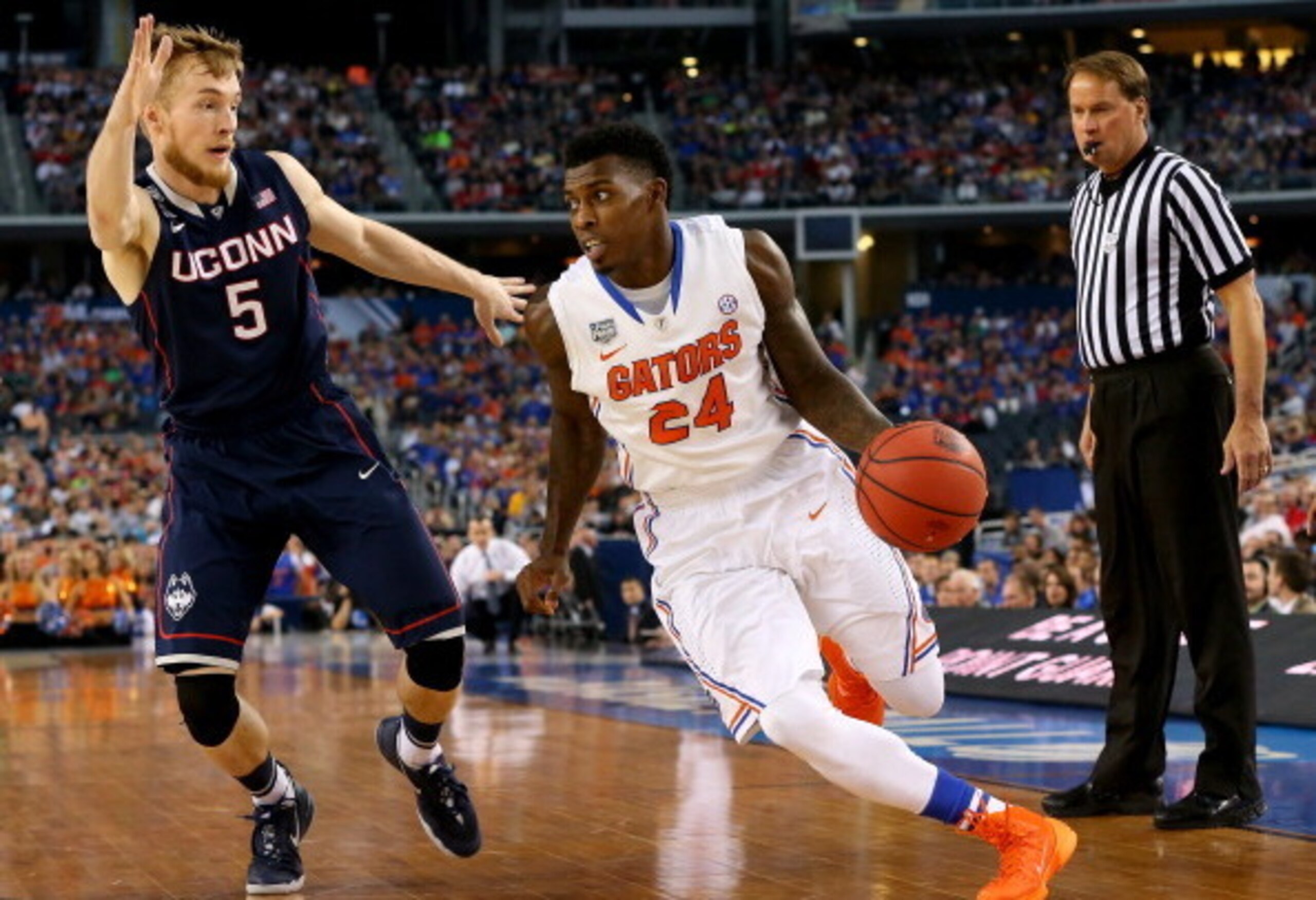 When it came to stopping the Gators, Connecticut knew its way around the swamp. When it came to stopping the Gators, Connecticut knew its way around the swamp.
