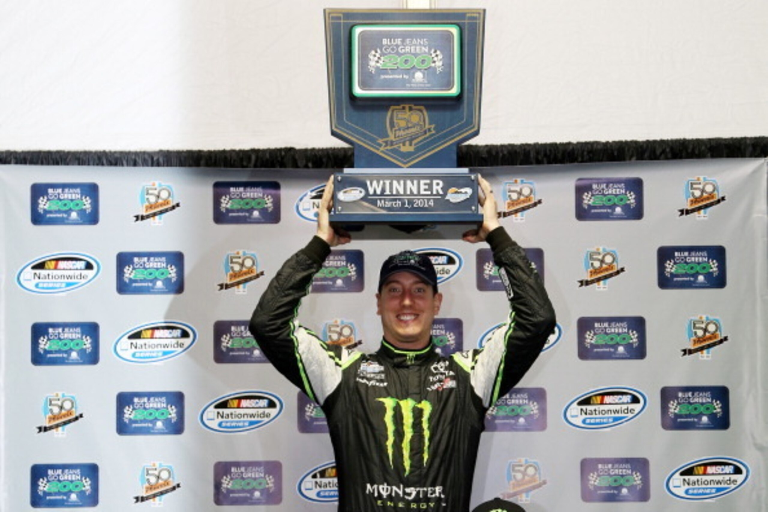 Kyle Busch winning NNS race at Phoenix.
