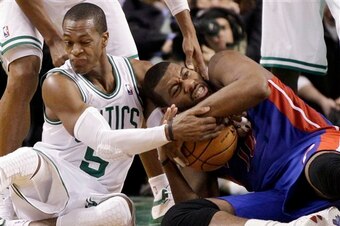 How would Monroe fare with a pass-first point guard?