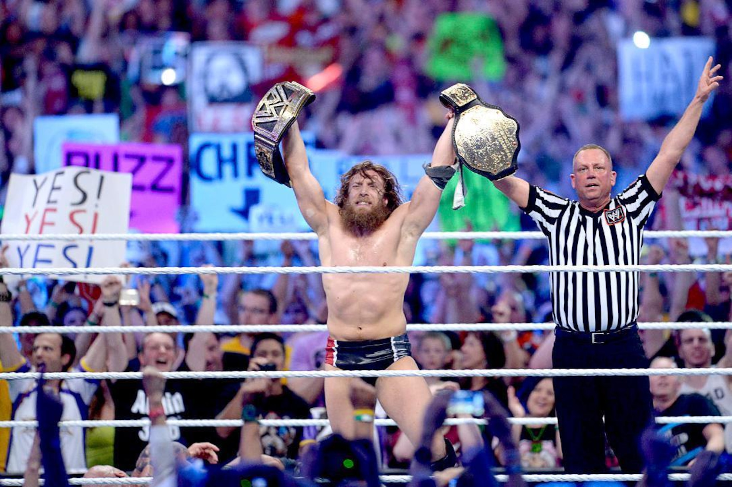 Daniel Bryan, your new WWE World Heavyweight champion! Yes!