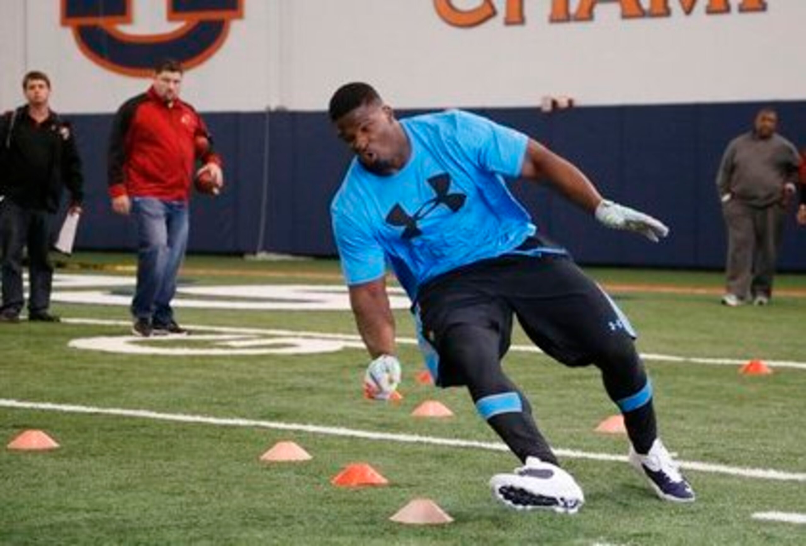 Former Auburn DE Dee Ford