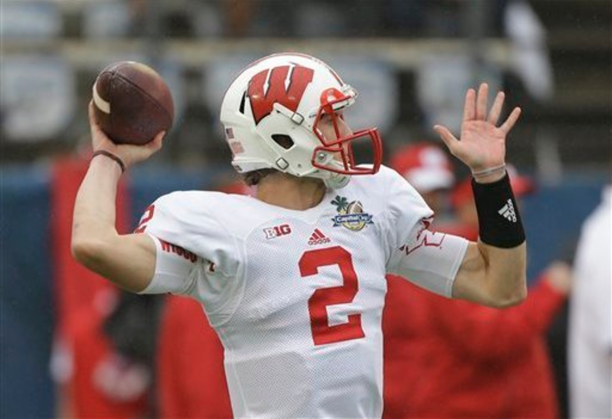 Wisconsin quarterback Joel Stave faces a fight to keep his job.