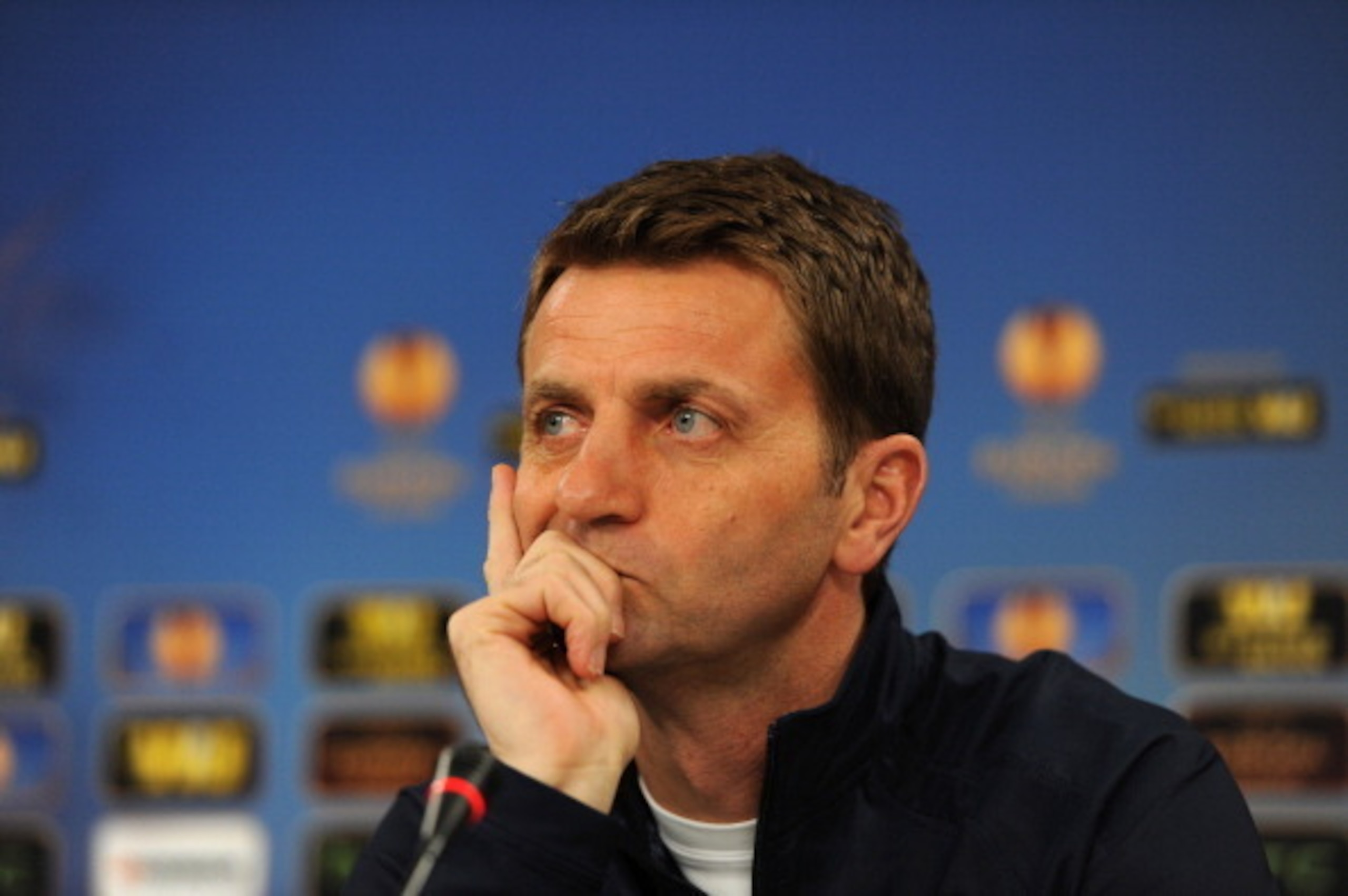 Sherwood at a Europa League press conference prior to Spurs playing Benfica.