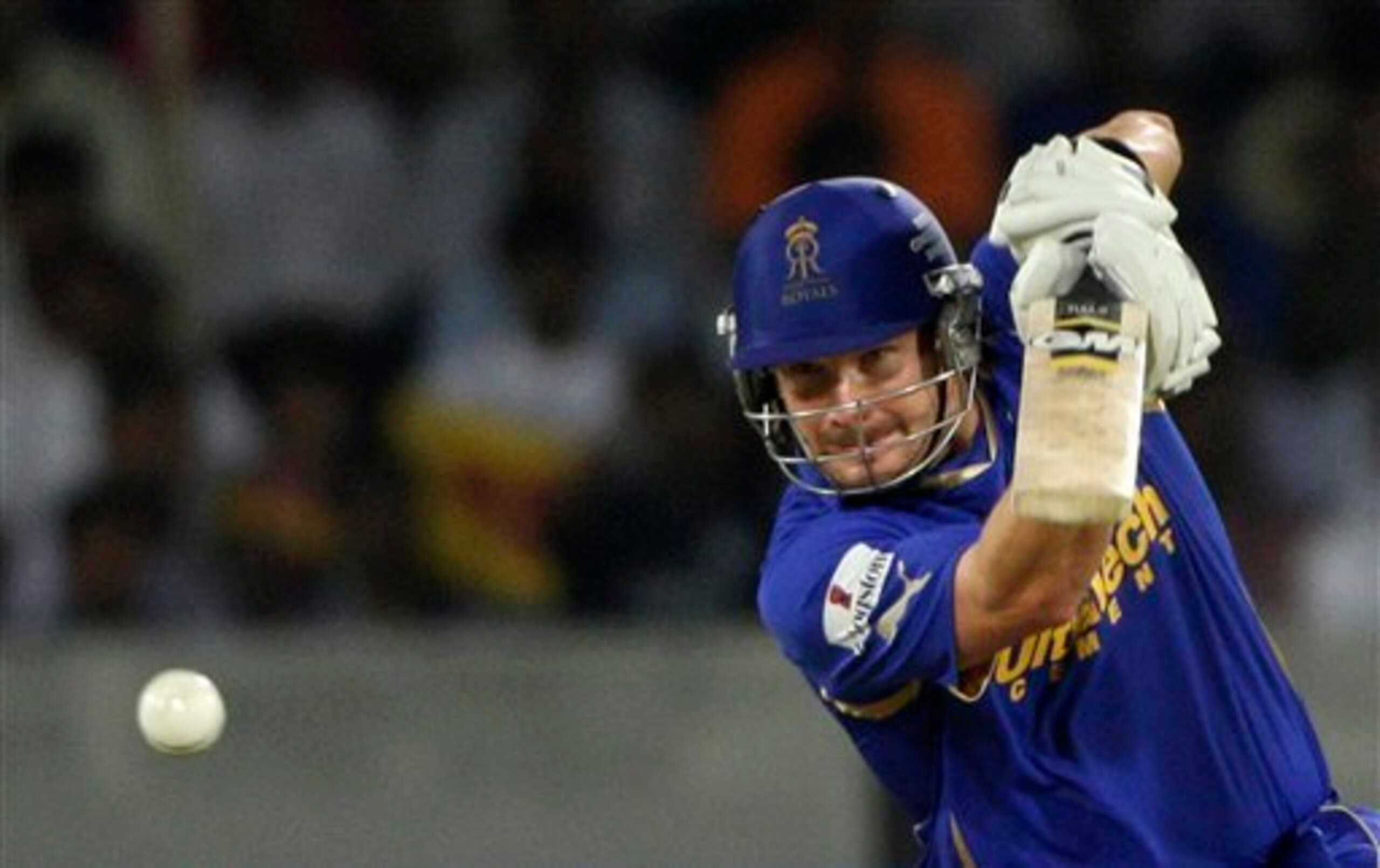 Is Shane Watson being wasted at No 4?
