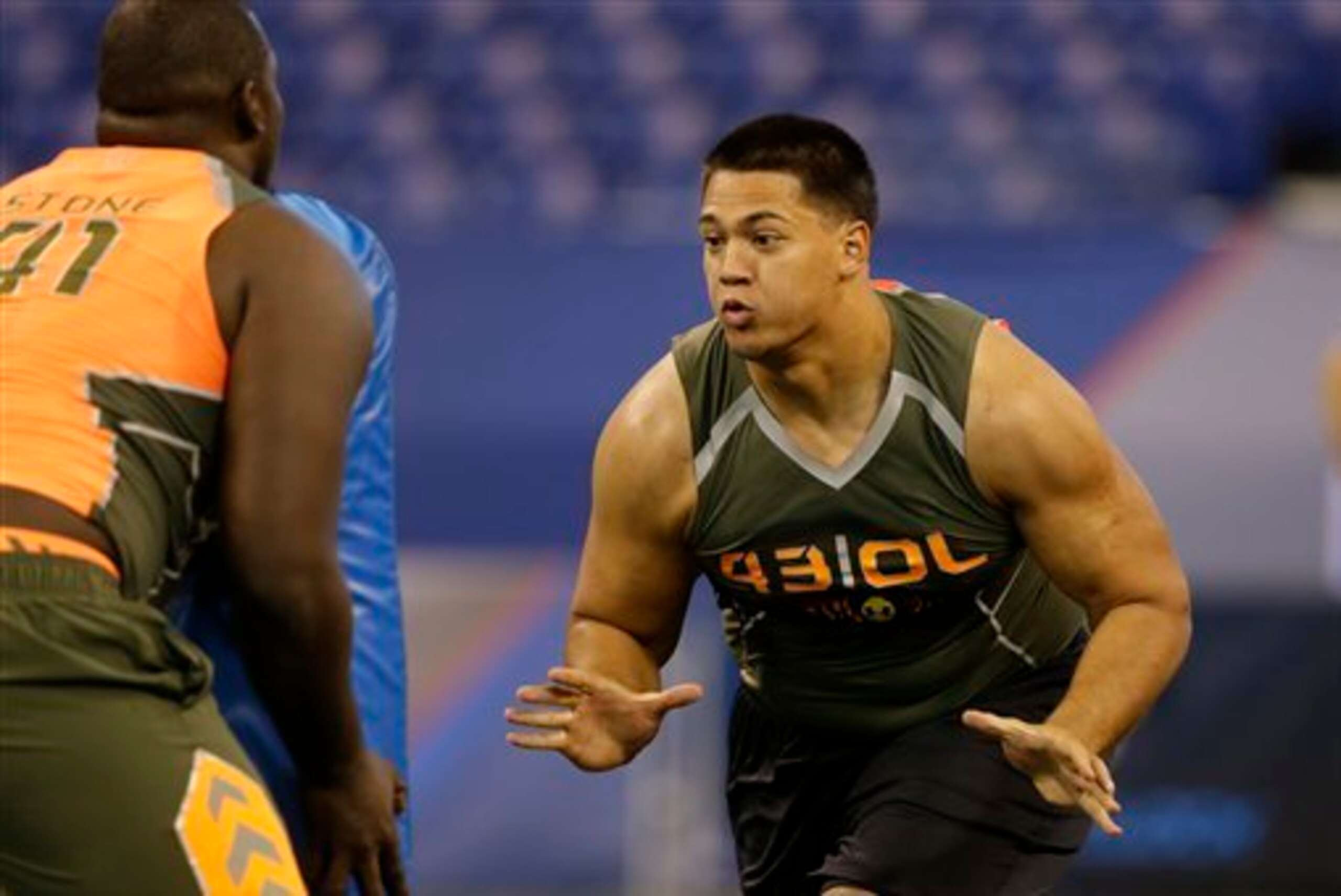 Xavier Su'a-Filo could be a great help to Washington this year.