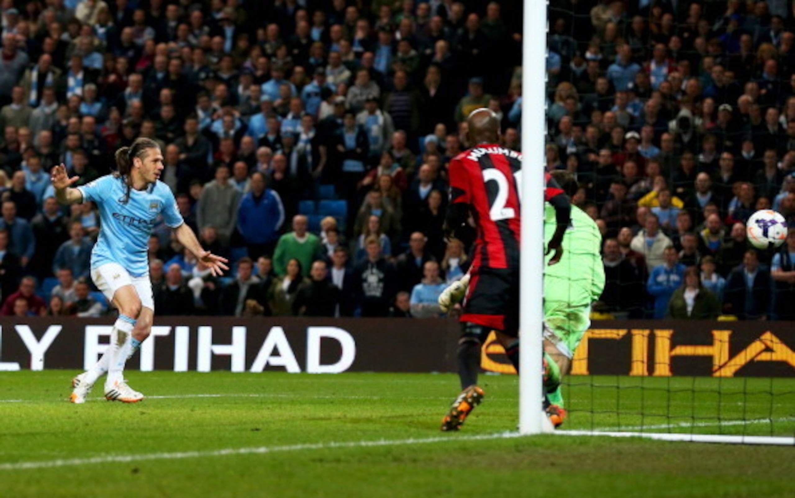 Demichelis will never score a simpler goal.