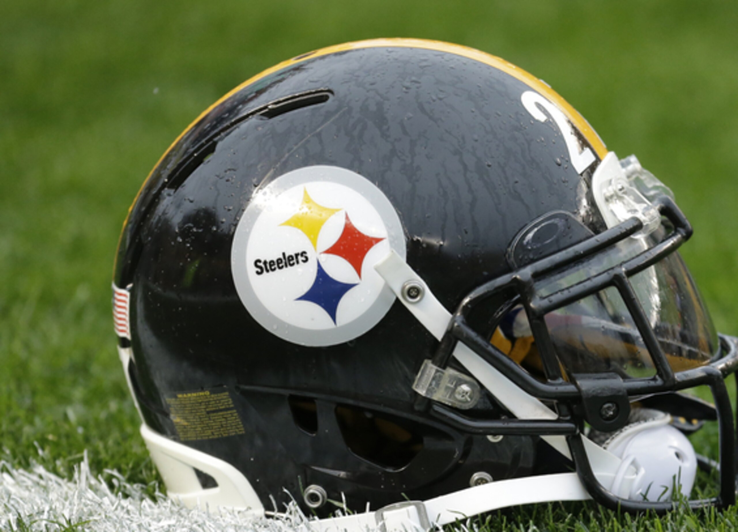 The Giants and Steelers swapped first-round picks in 2006, with NY trading down. Might history repeat itself?