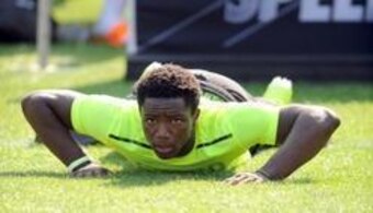 Speedy Noil participates in The Opening