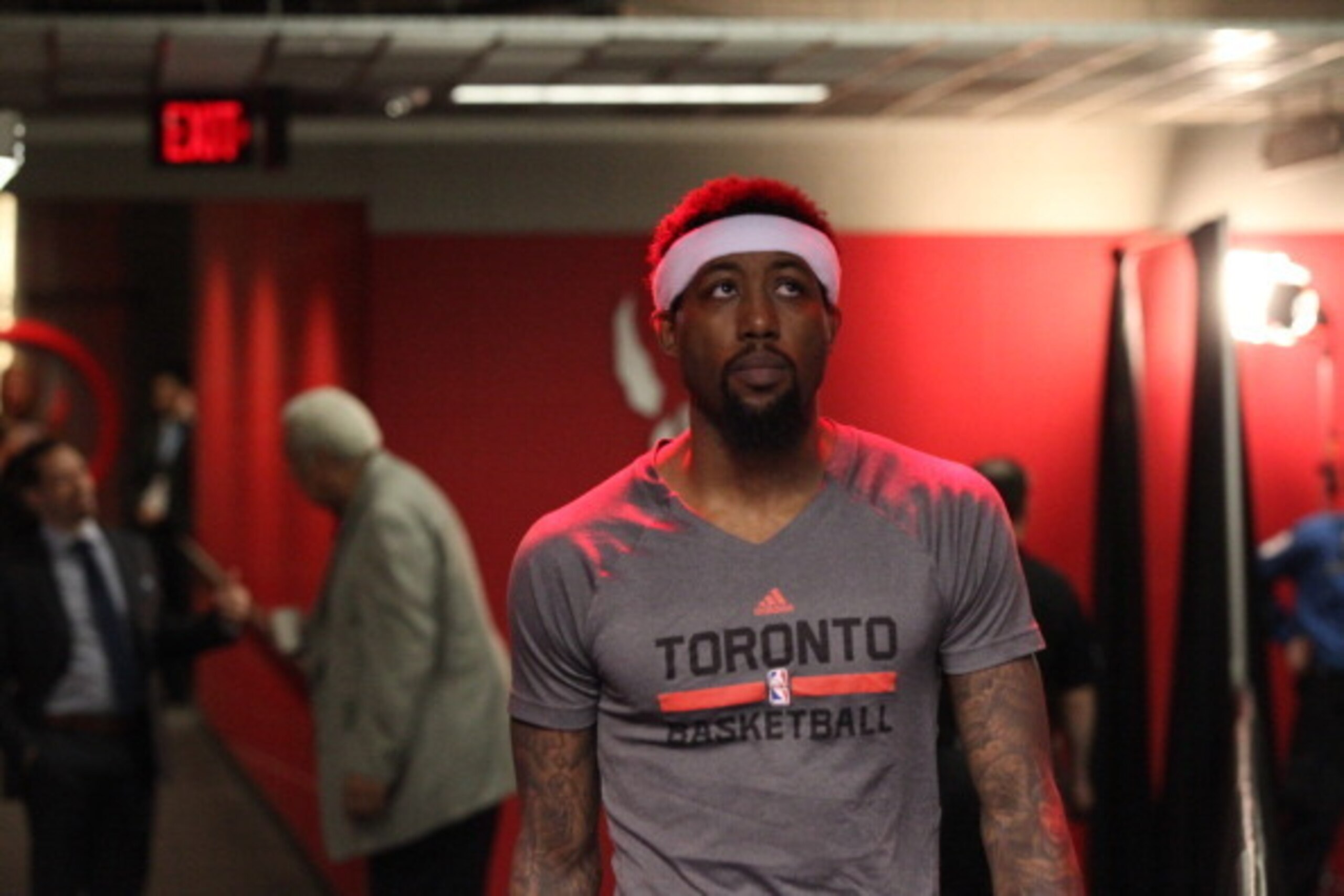 John Salmons asked to make a few shots for Christmas. John Salmons apparently wasn't good this year.
