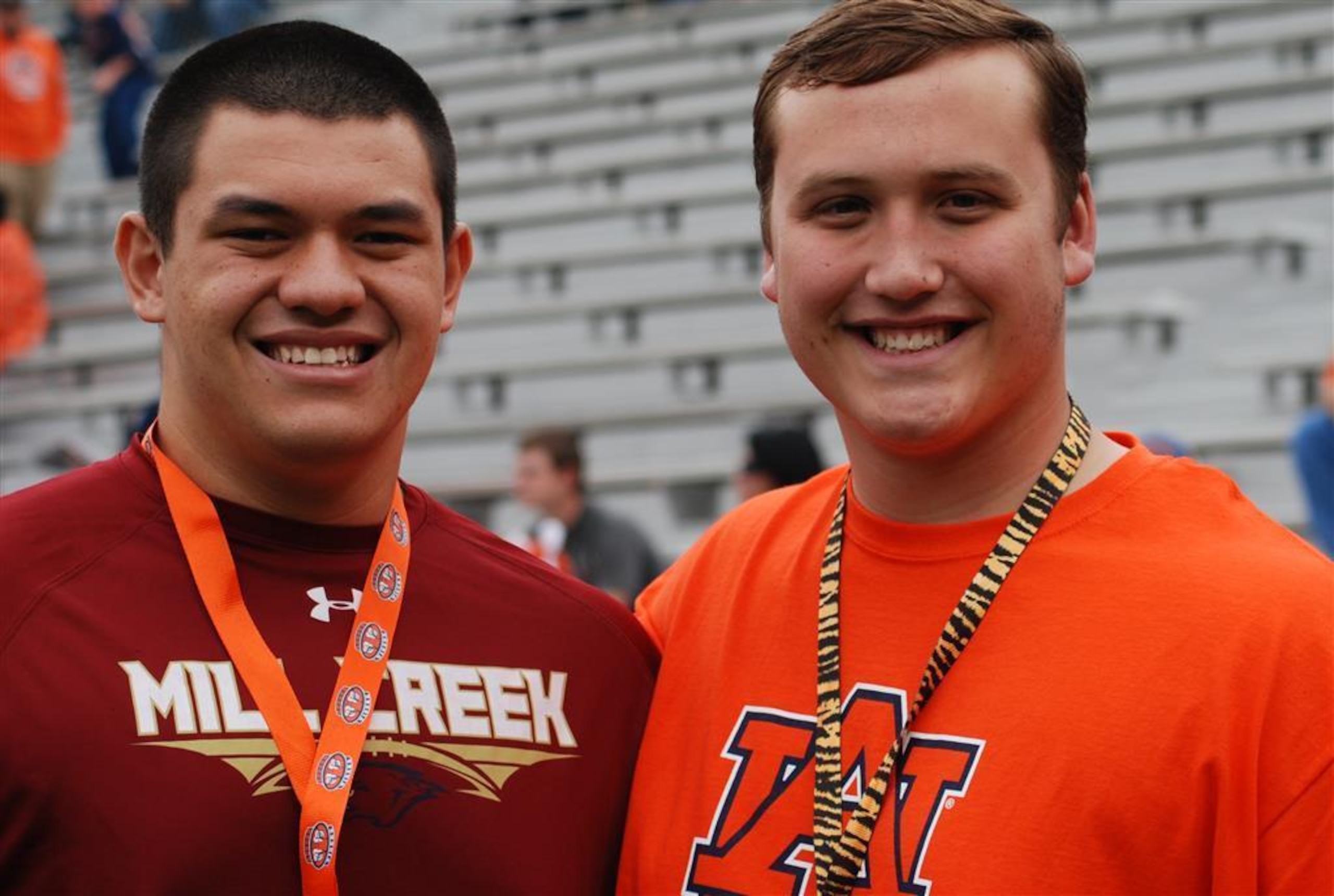 Georgia offensive lineman Kaleb Kim, left, and Bailey Sharp