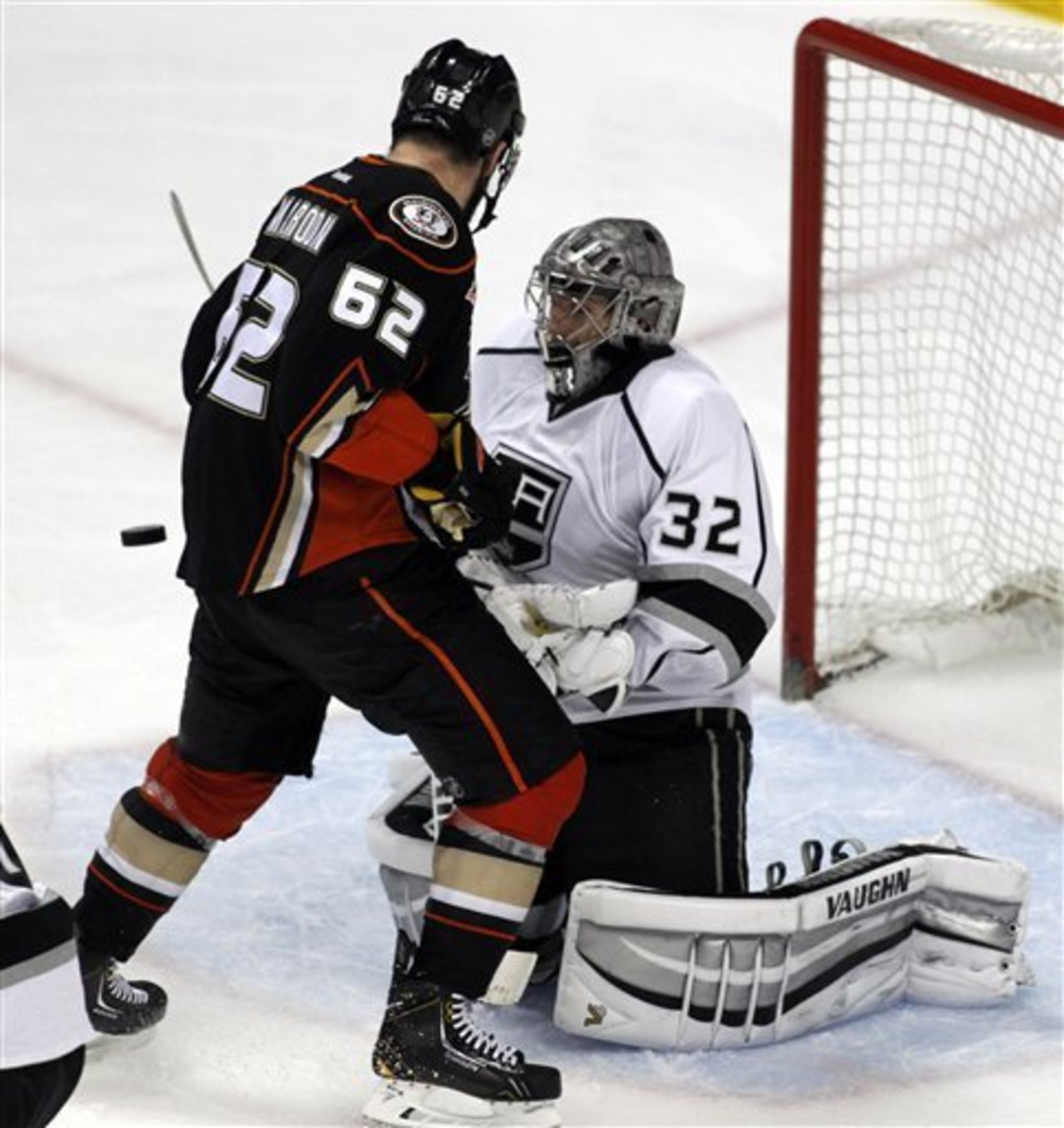 Jonathan Quick is playing great hockey.