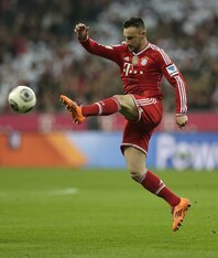 Far from Contento at Bayern