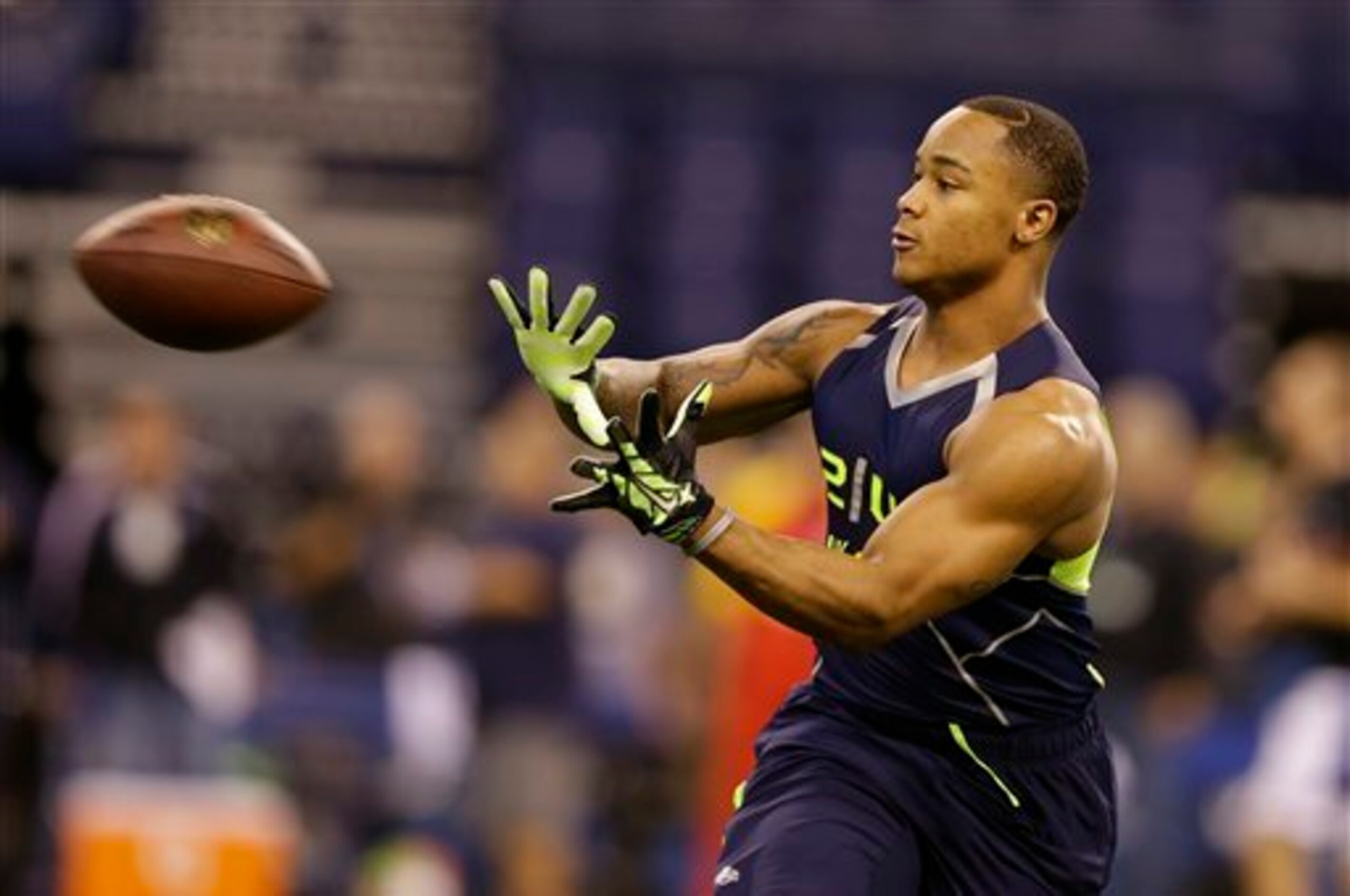 The Patriots already have a surplus of small slot receivers, but added Michigan WR Jeremy Gallon (above), who stands 5'7" and 185 pounds.