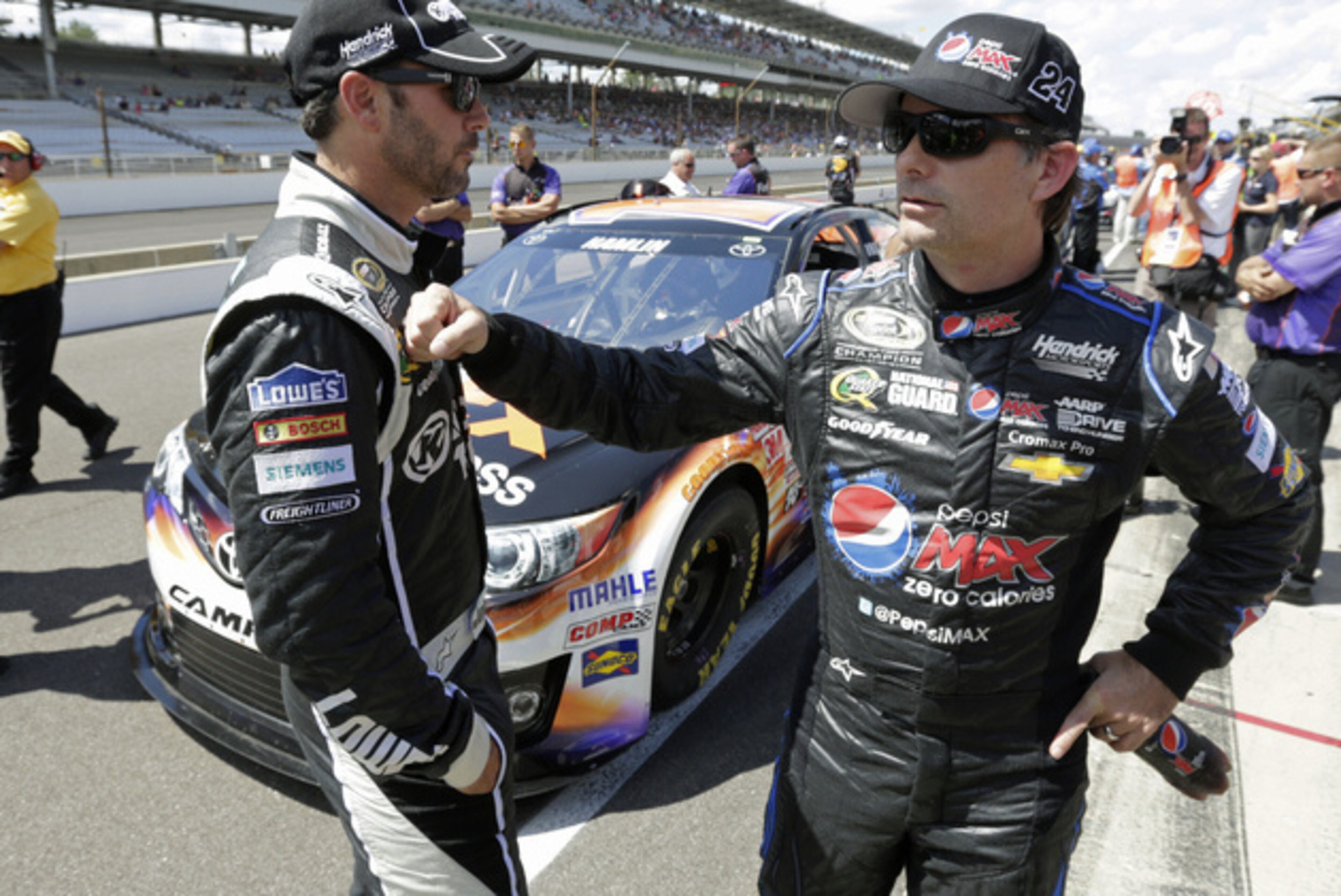 How is it that Hendrick Motorsports teammates Jimmie Johnson and Jeff Gordon still don't have a win in 2014? Fear not; trips to Victory Lane for both drivers are right around the corner, perhaps as early as Saturday night's Sprint Cup race at Kansas Speedway.