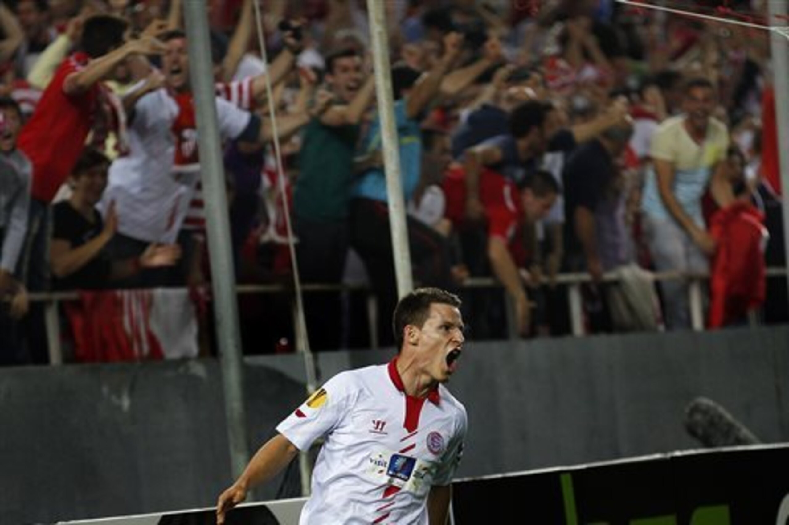 Sevilla vs. Benfica will be enthralling. Sevilla vs. Benfica will be enthralling.