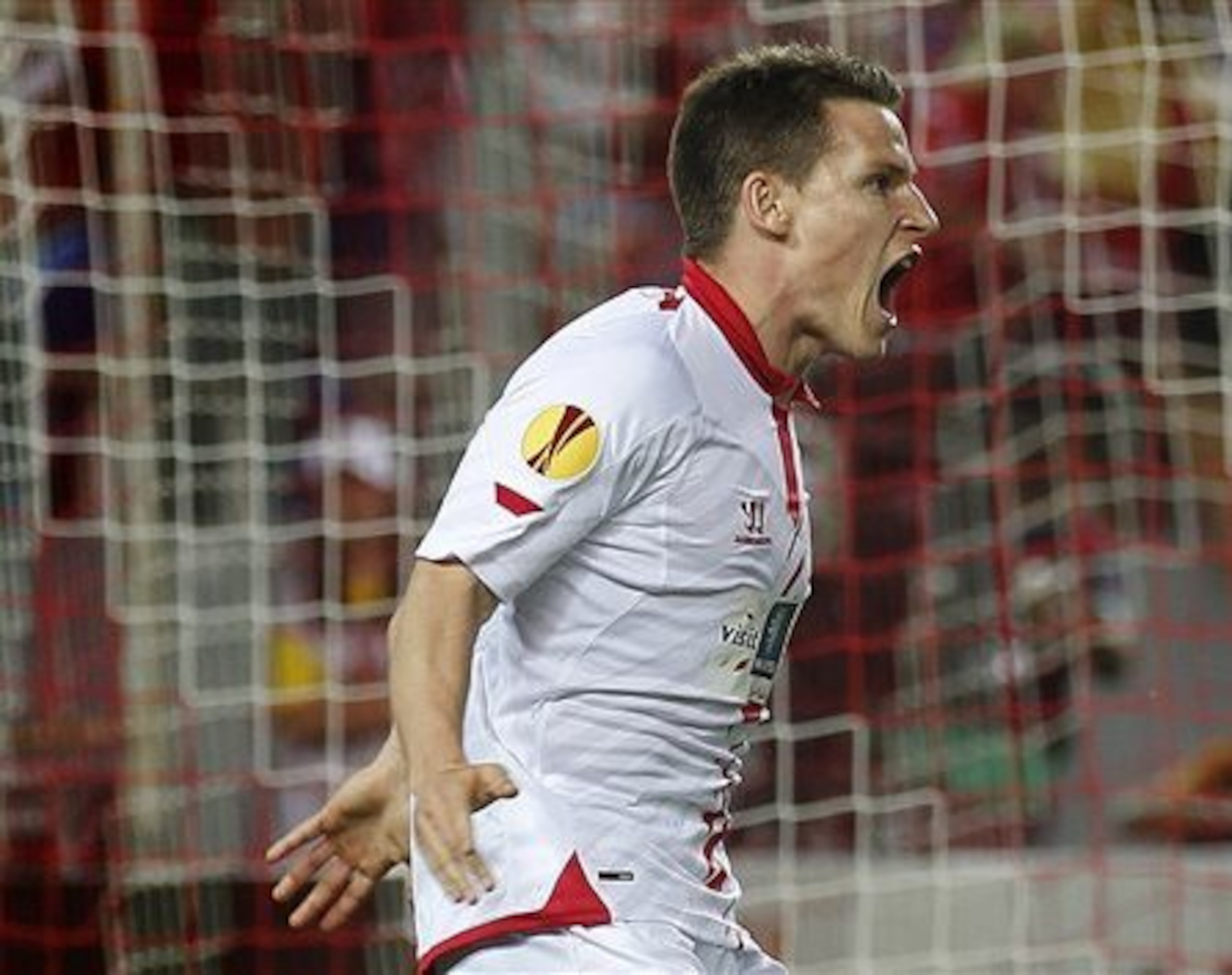 Kevin Gameiro is trying to beat an injury. Kevin Gameiro is trying to beat an injury.