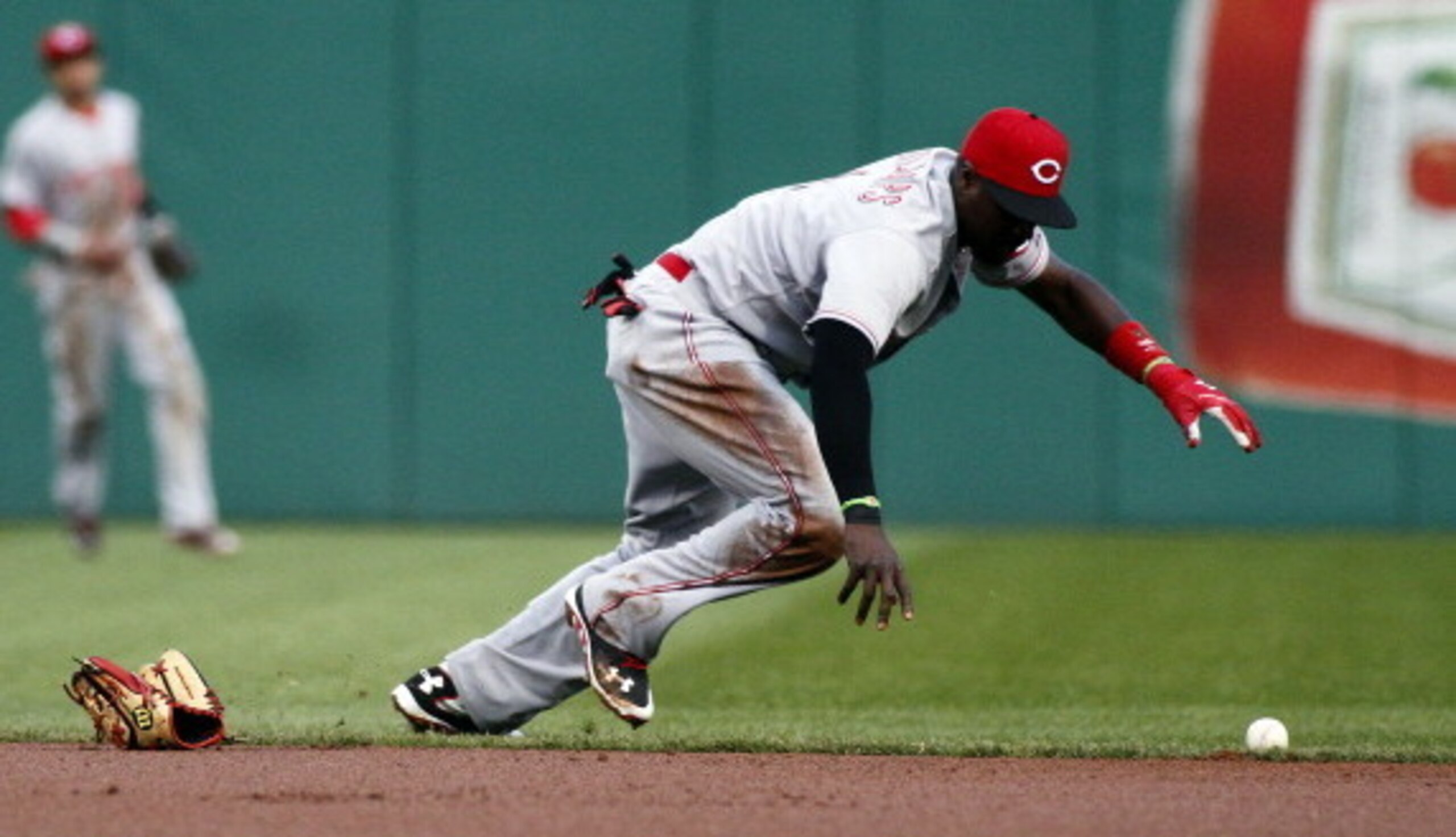 Brandon Phillips doesn't even need a glove sometimes.