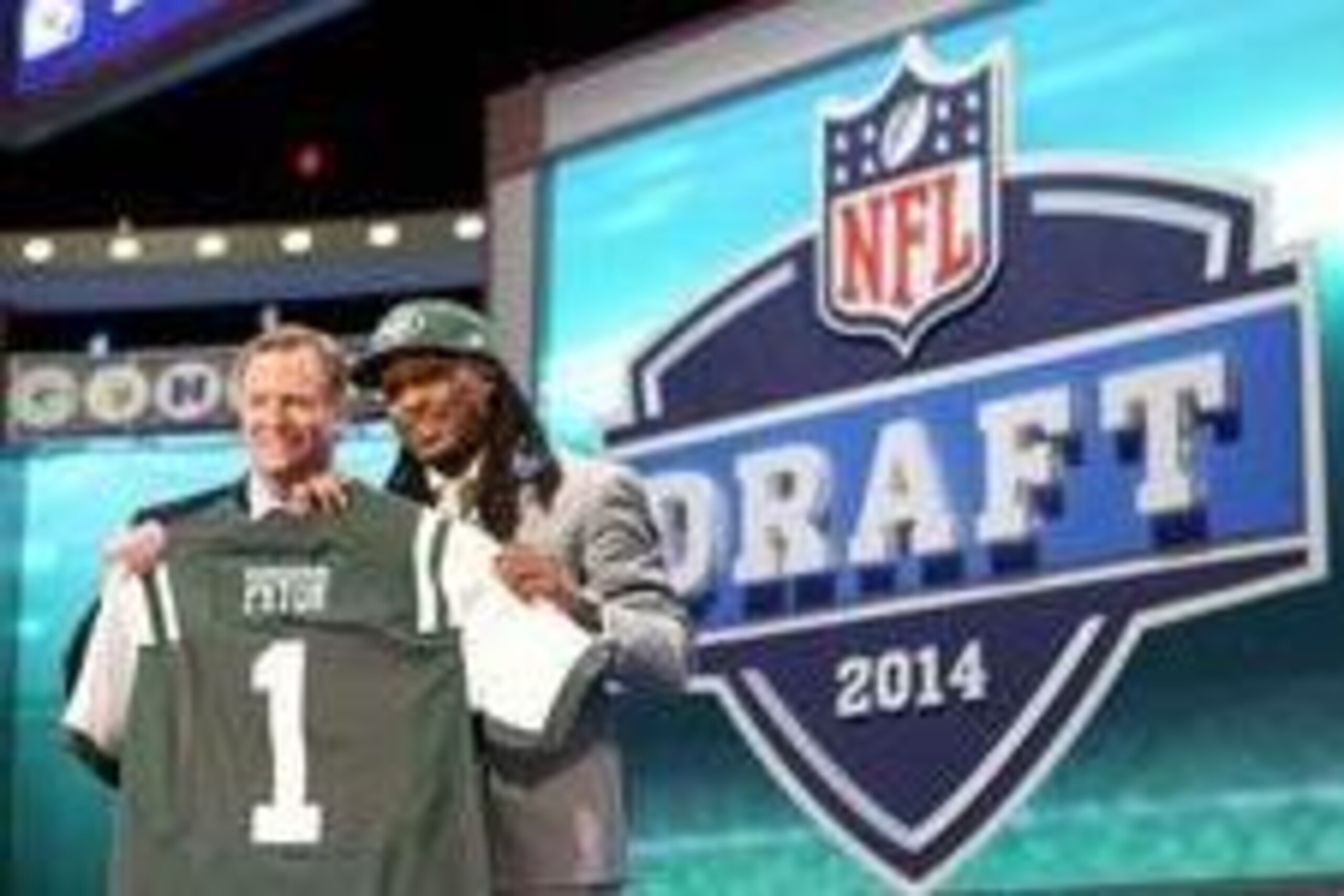 The Jets surprised analysts by selecting safety Calvin Pryor in the first round.