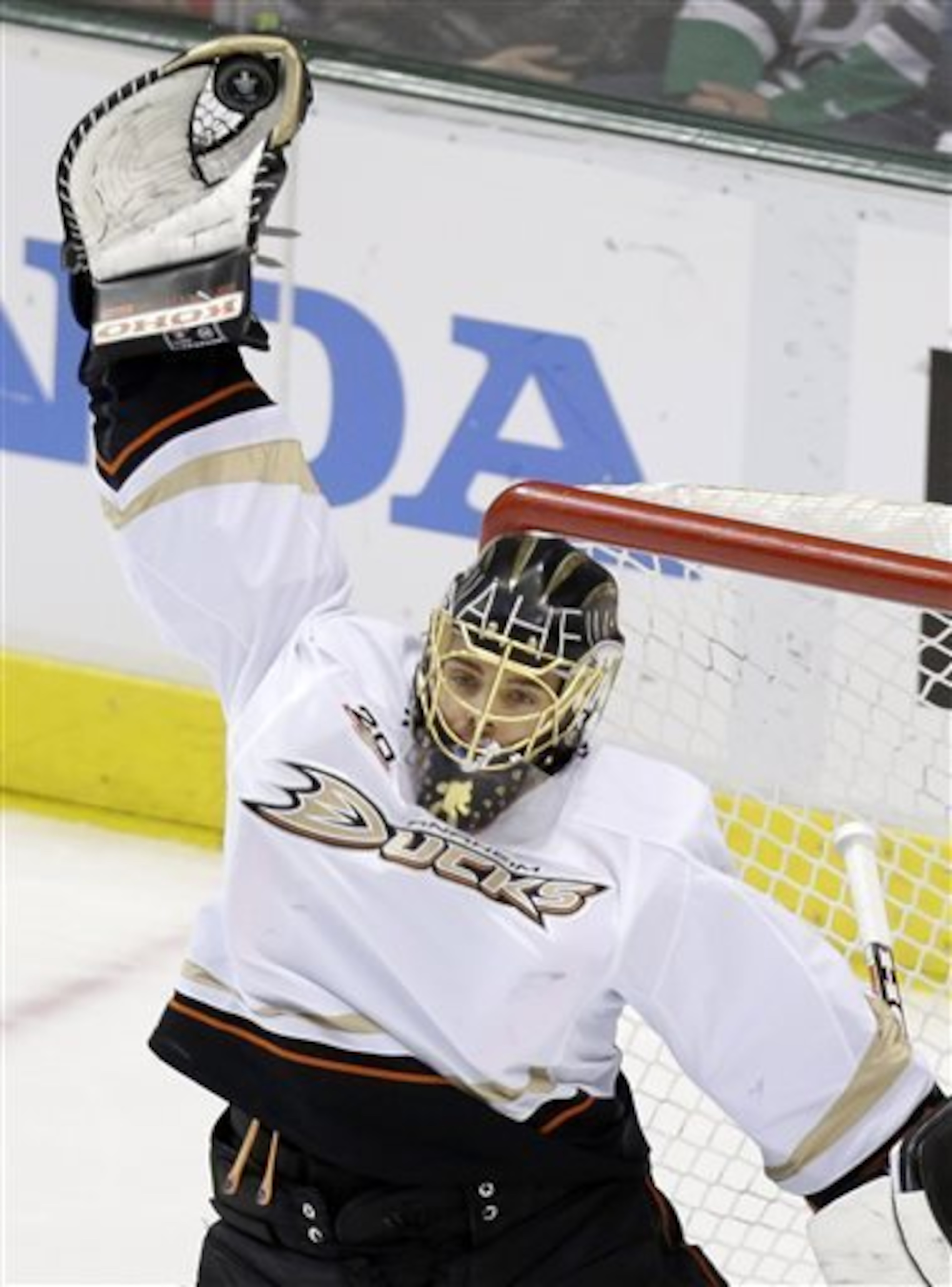 Jonas Hiller heads the list of potential UFAs.