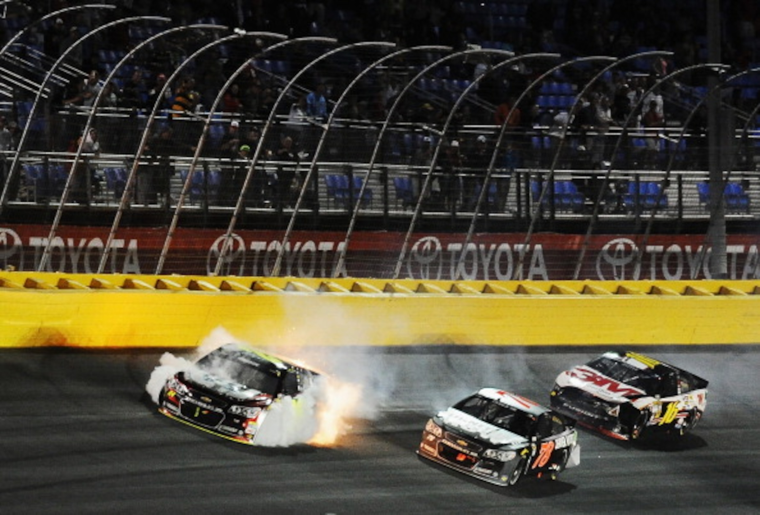Jeff Gordon (l), Martin Truex Jr. and Greg Biffle Jeff Gordon (l), Martin Truex Jr. and Greg Biffle