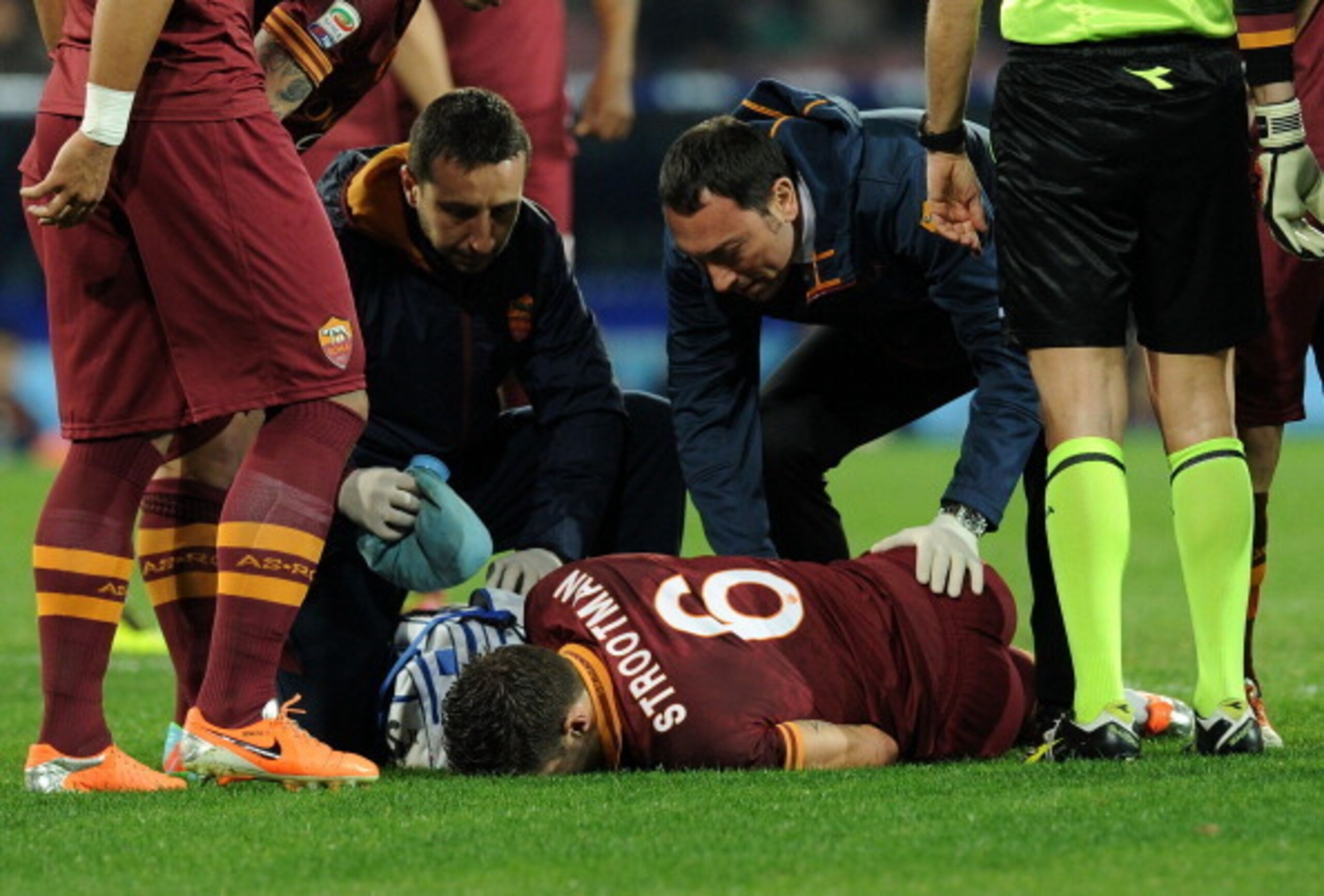 Strootman's injury derailed LVG's 4-3-3 plans.