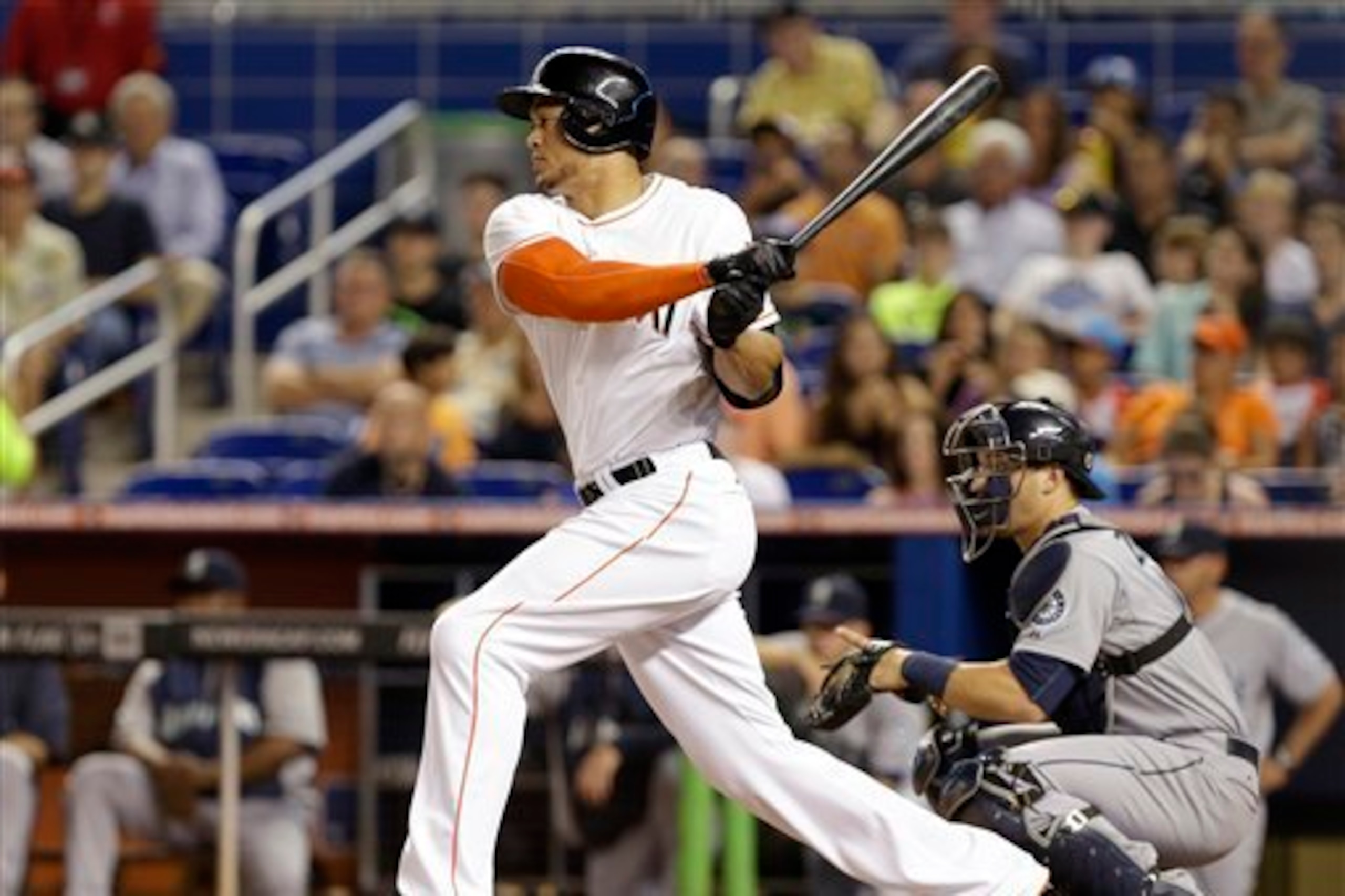 With Giancarlo Stanton hotter than ever, is this the time for the Marlins to finally trade him?