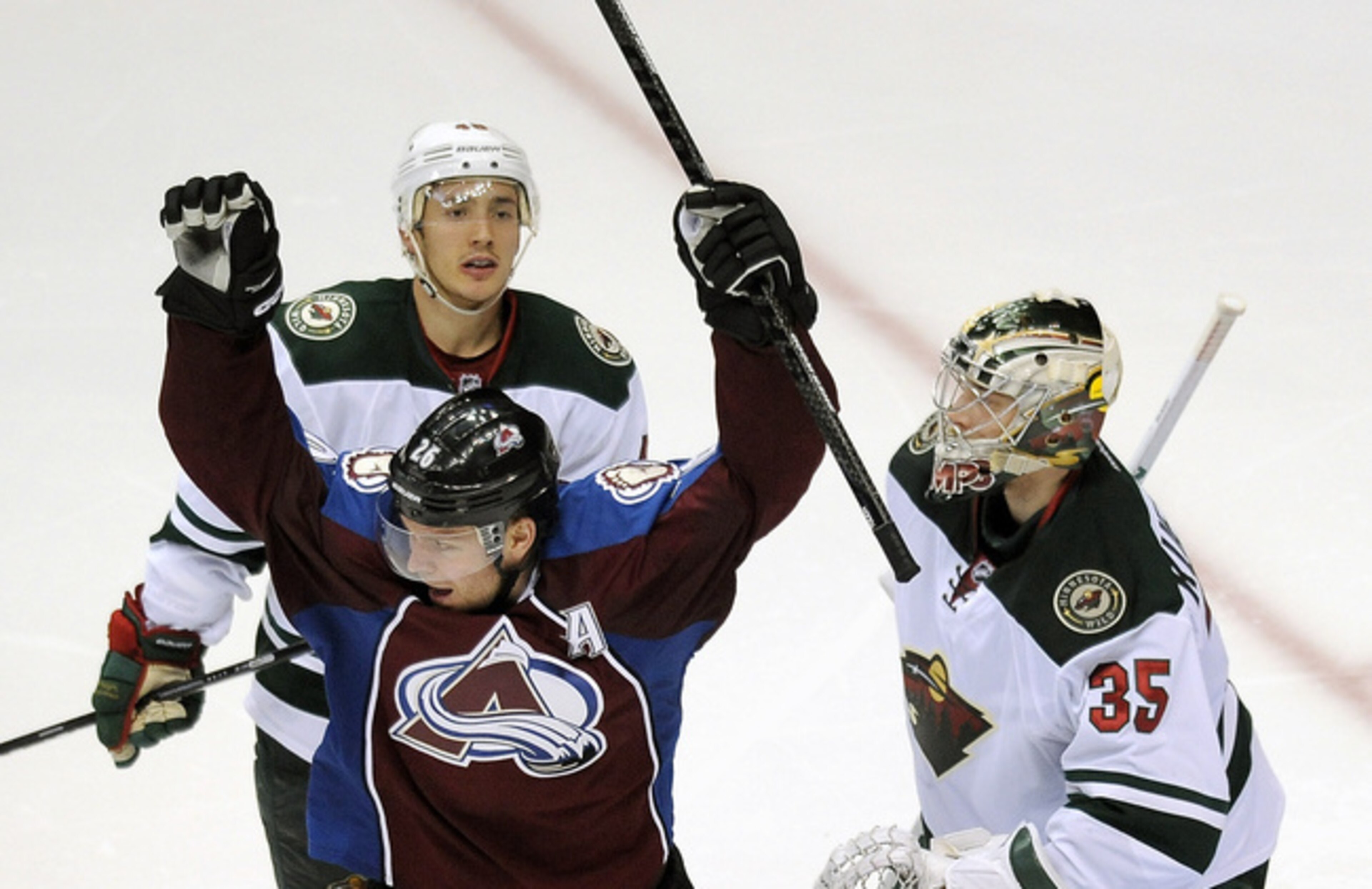 Paul Stastny is the type of second-line center the Oilers should pursue in the offseason.