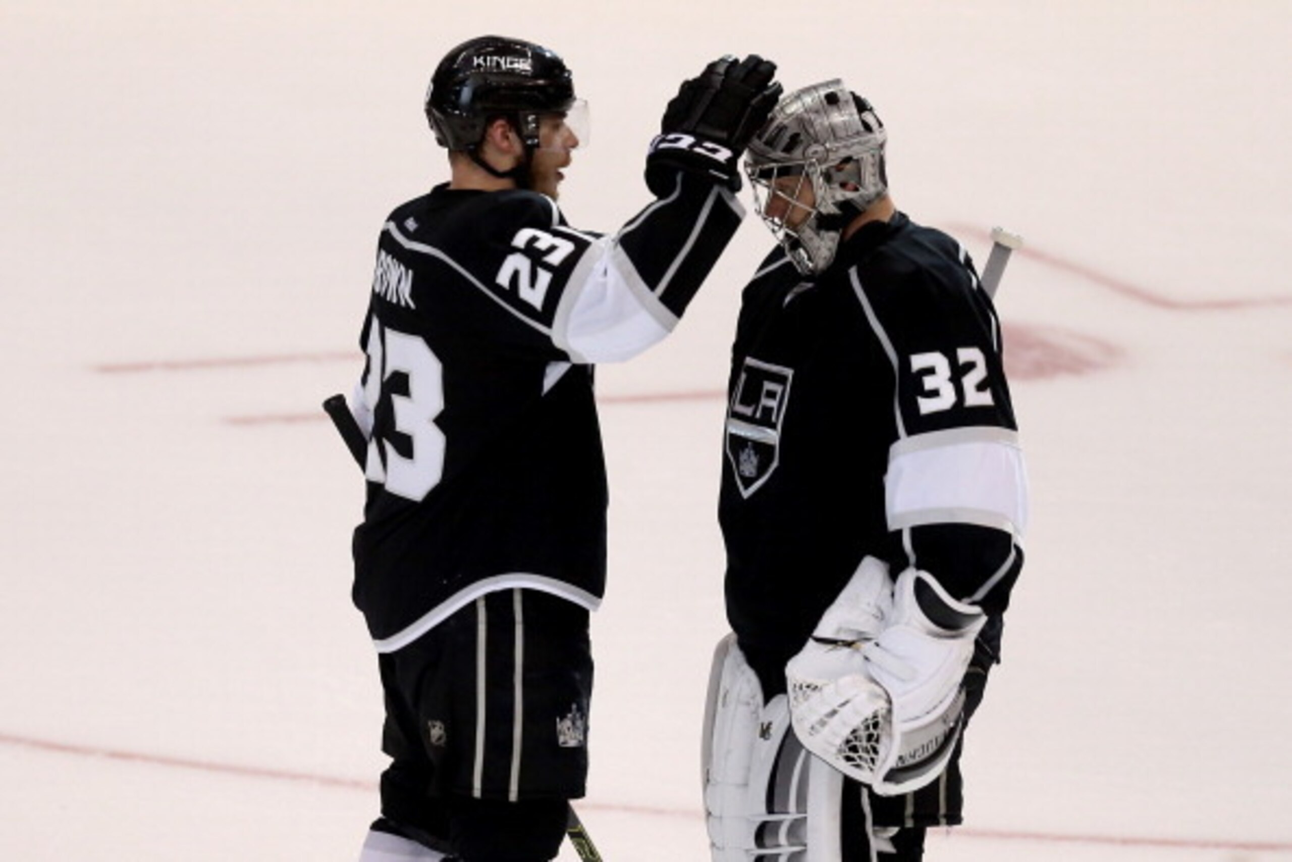 Jonathan Quick made important saves for the Kings.