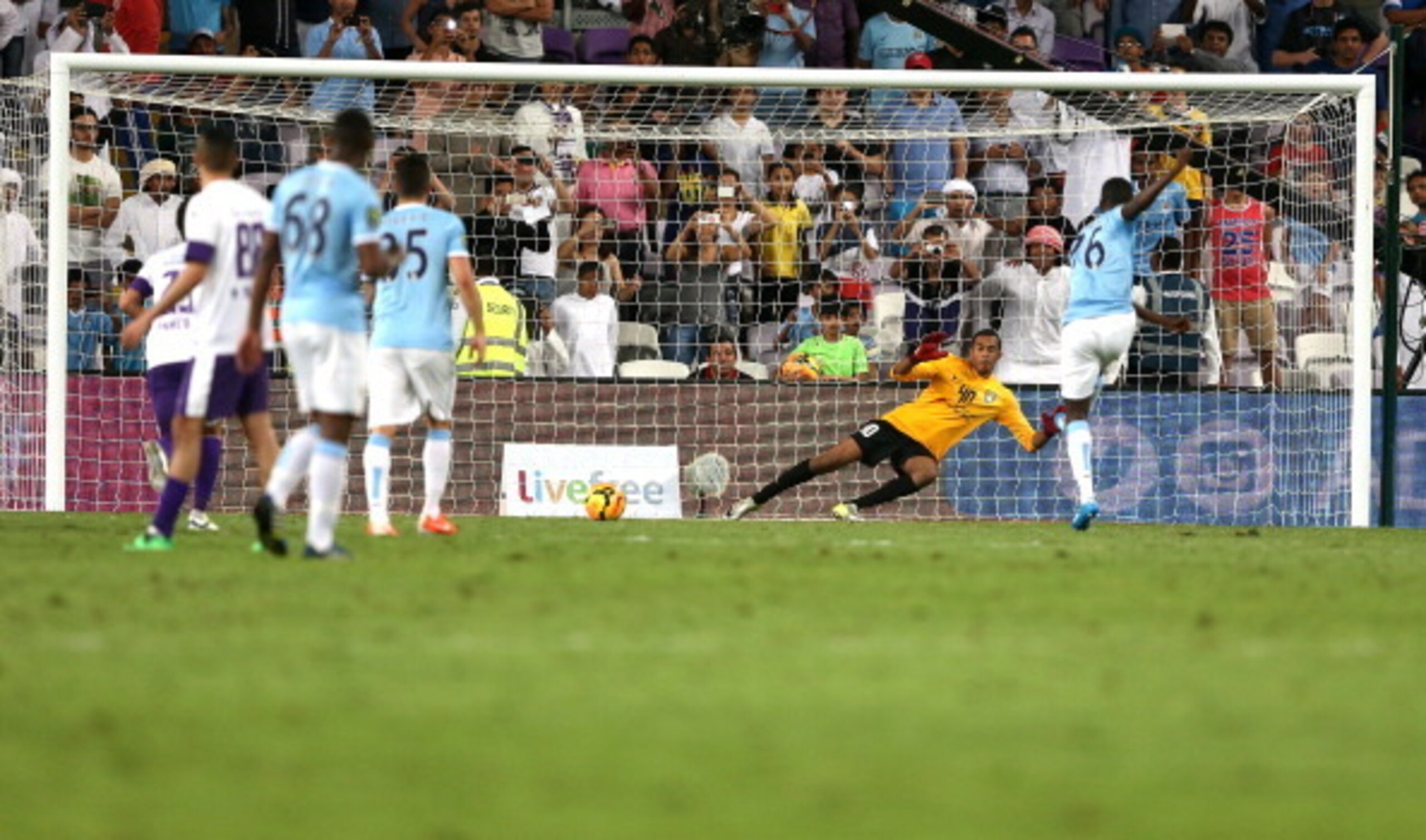 Jordi Hiwula dispatches a penalty against Al Ain.