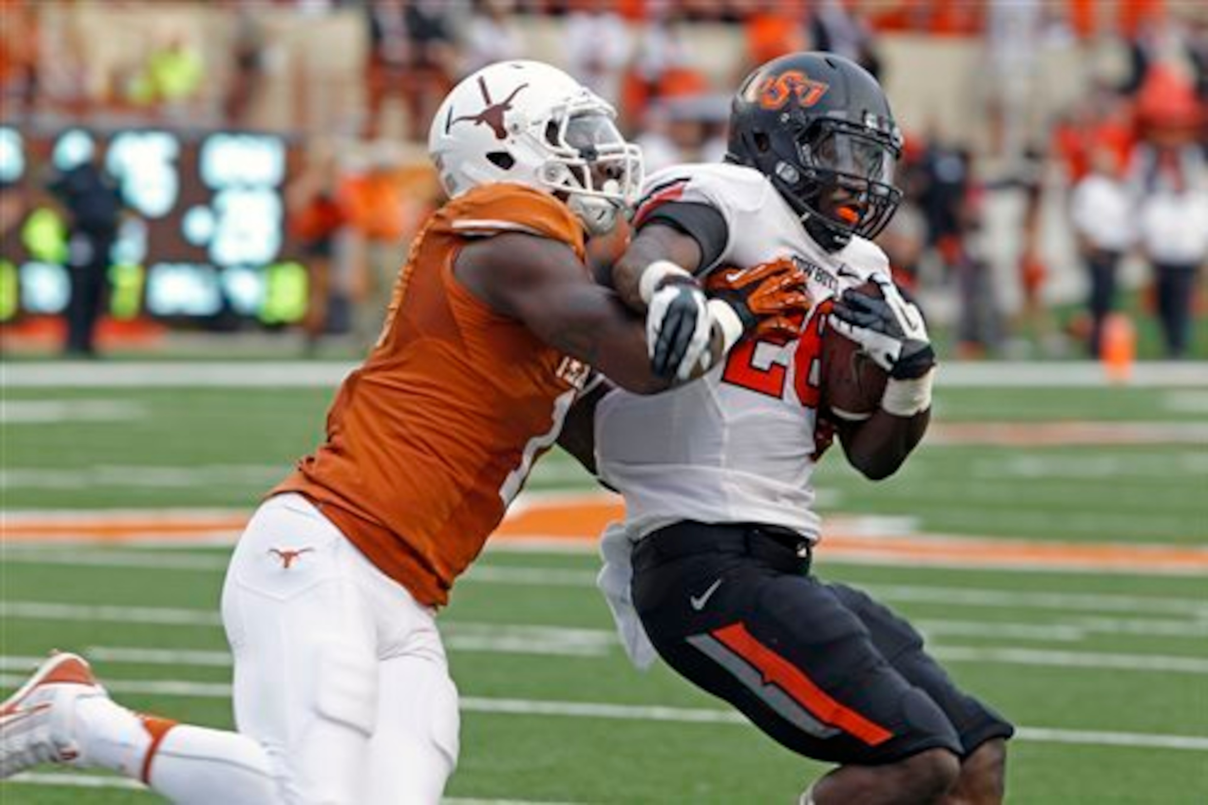 Can Shiro Davis rise to the occasion as an every-down defensive end?