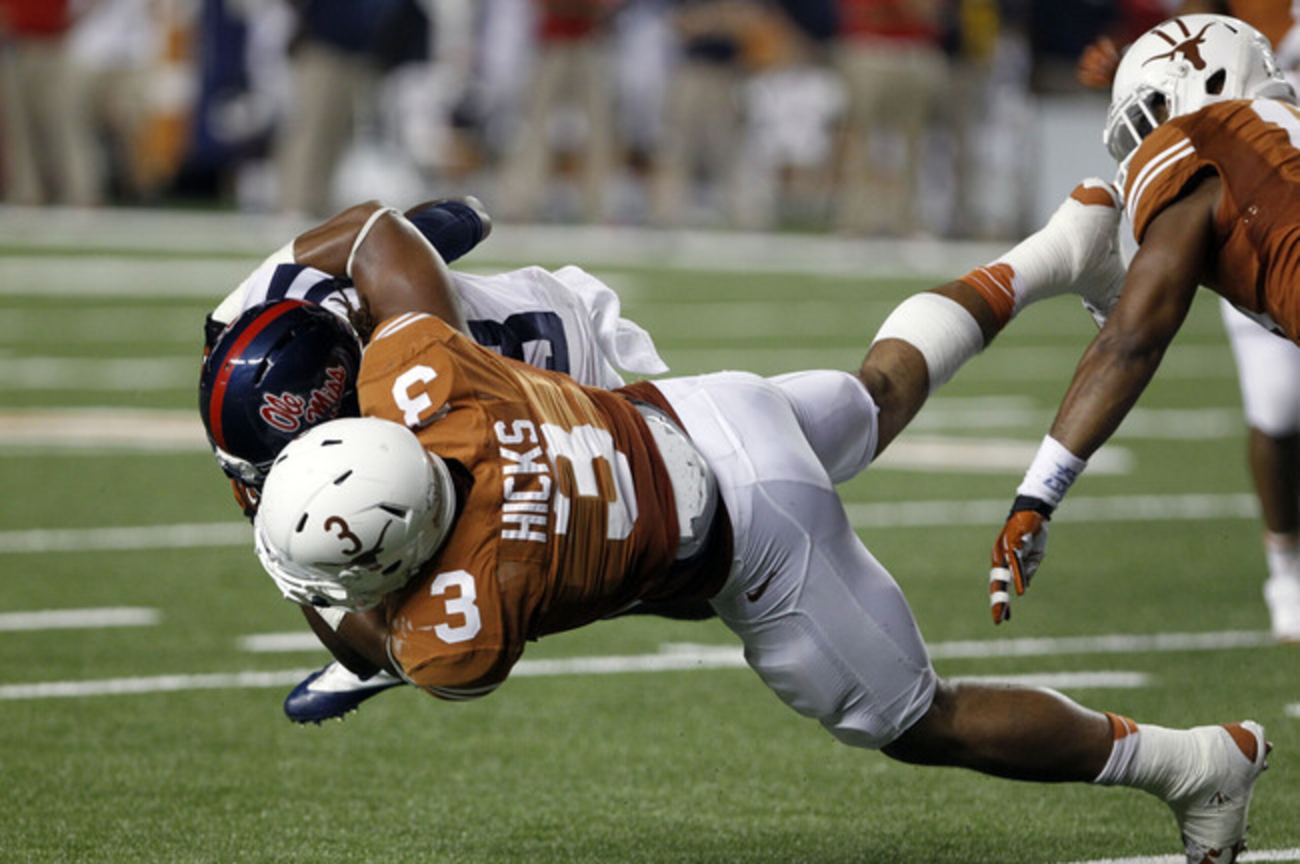 When healthy, 5-star linebacker has been one Texas' best all-around defenders. When healthy, 5-star linebacker has been one Texas' best all-around defenders.