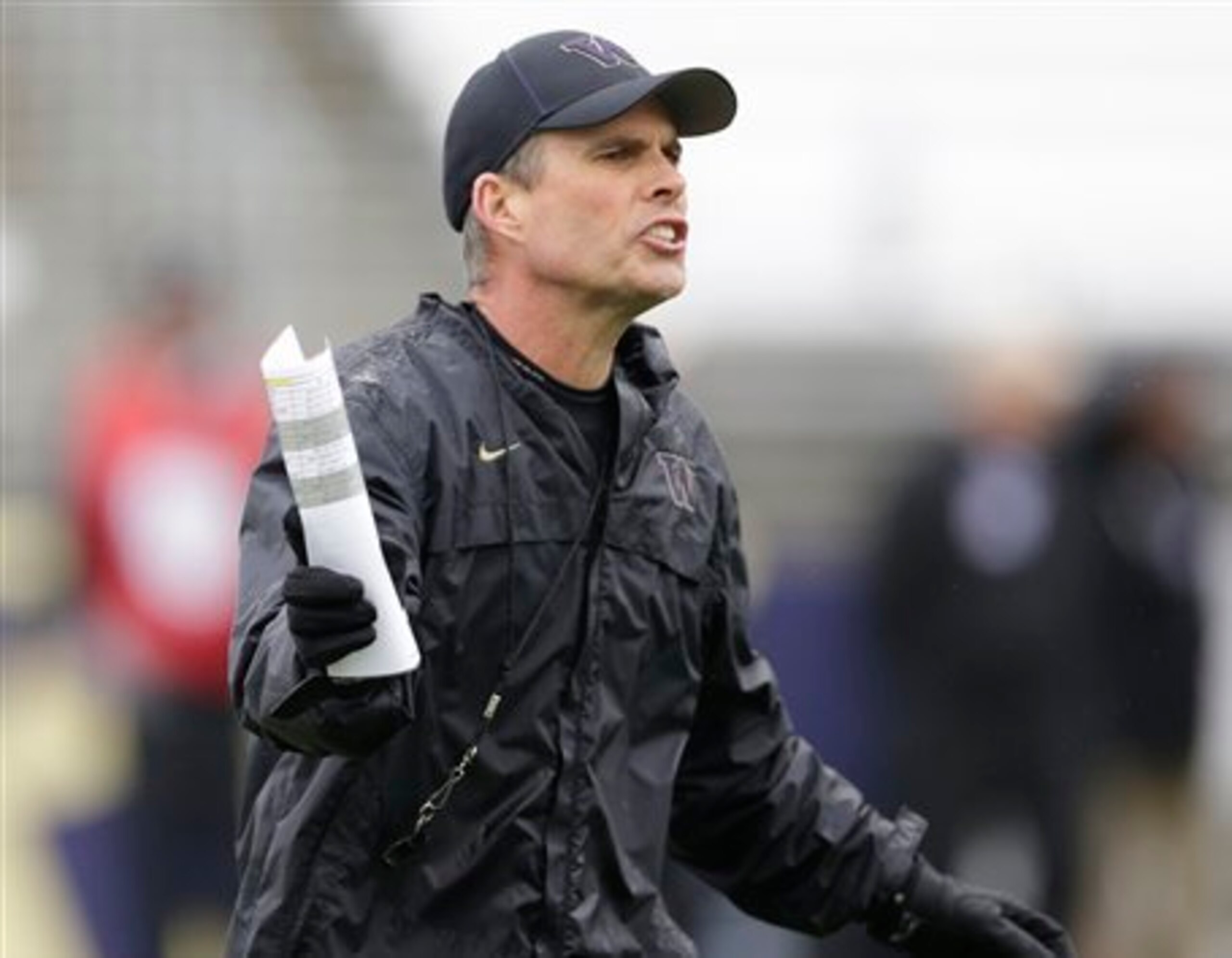 UW coach Chris Petersen