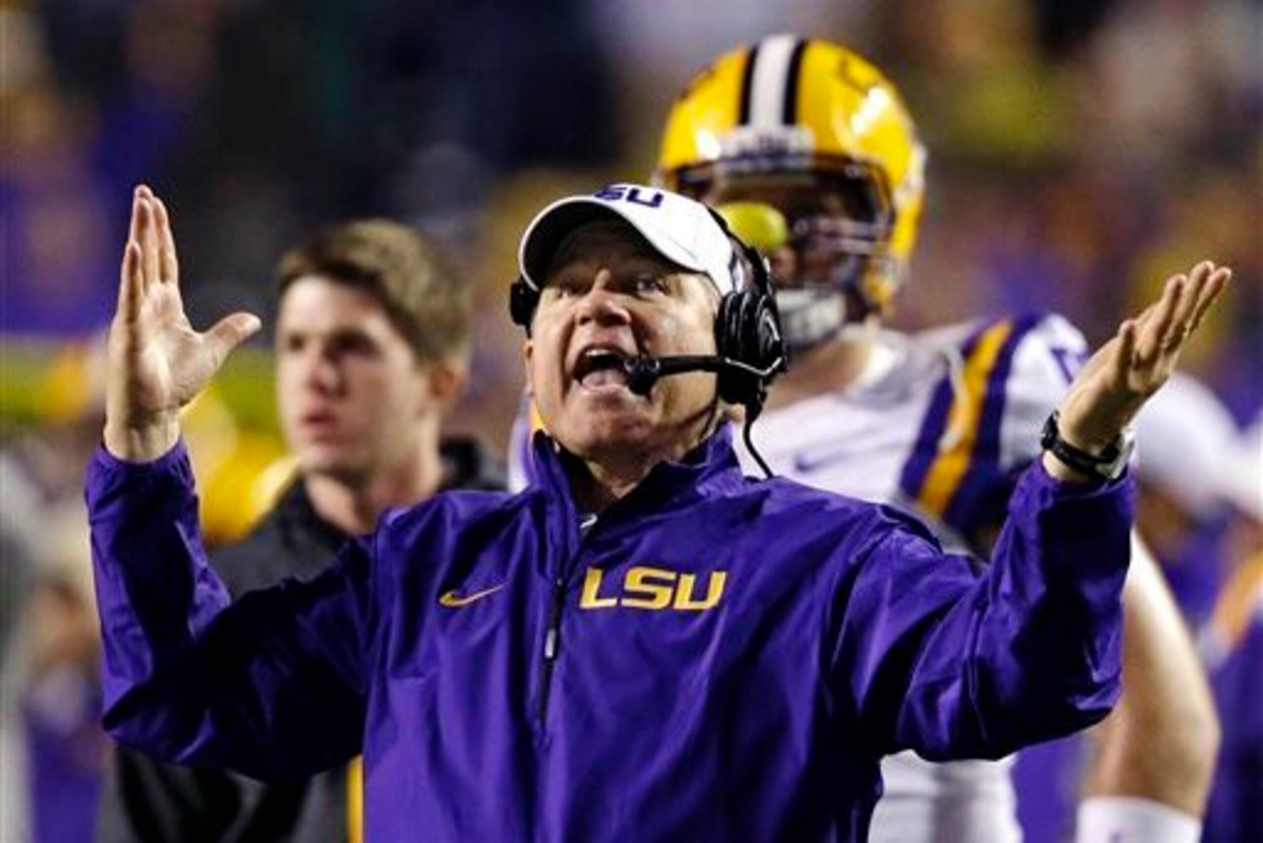 LSU coach Les Miles can't wait for the 2014 season to begin, and neither can we. But there's plenty to keep an eye on while counting down the days to late August.
