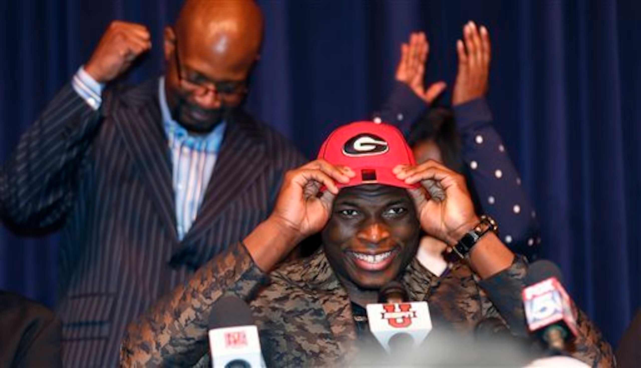 The state's top player, Lorenzo Carter, stayed home last year.