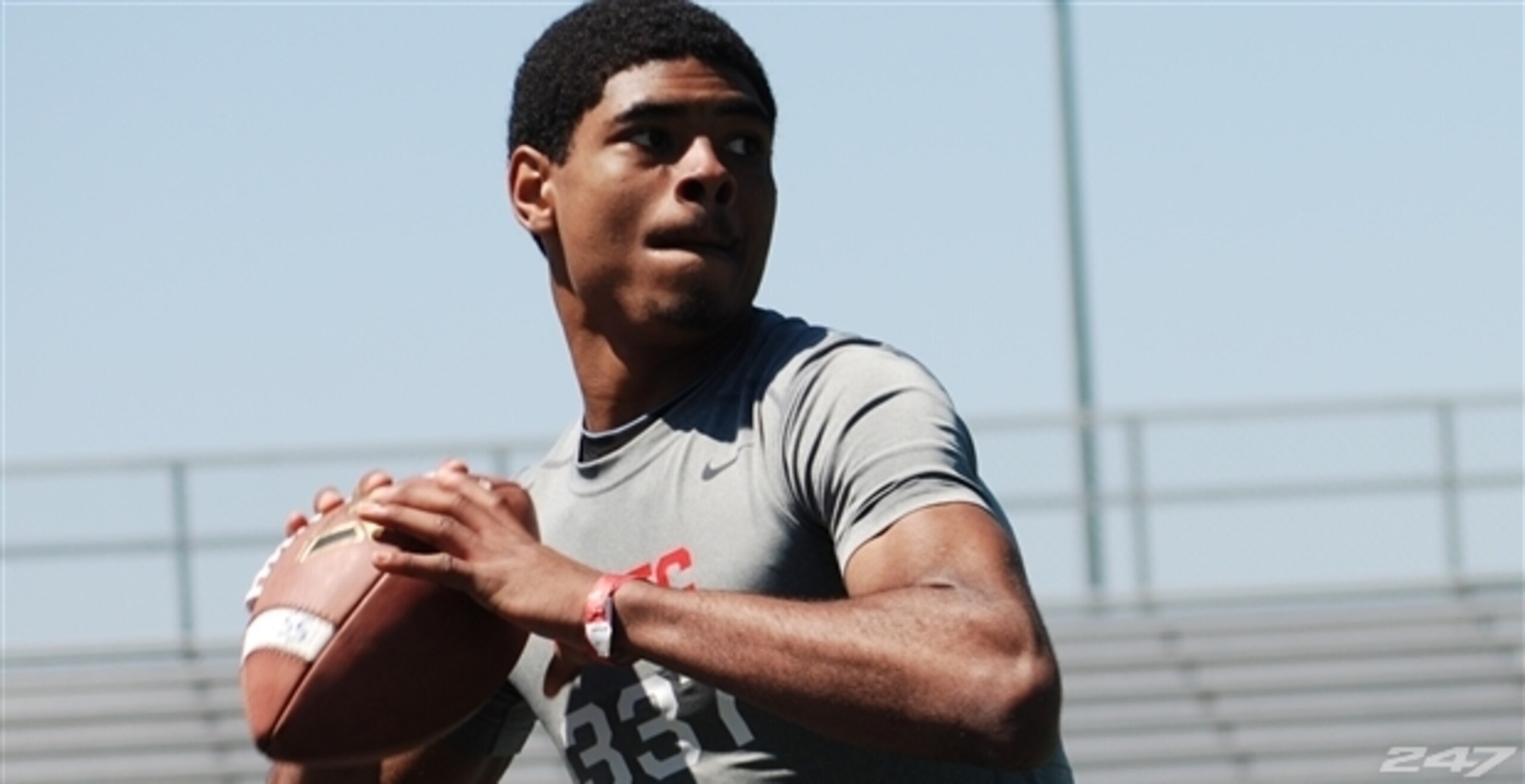 Murfreesboro QB/ATH Jauan Jennings is one of Butch Jones' biggest recruiting coups yet. Murfreesboro QB/ATH Jauan Jennings is one of Butch Jones' biggest recruiting coups yet.