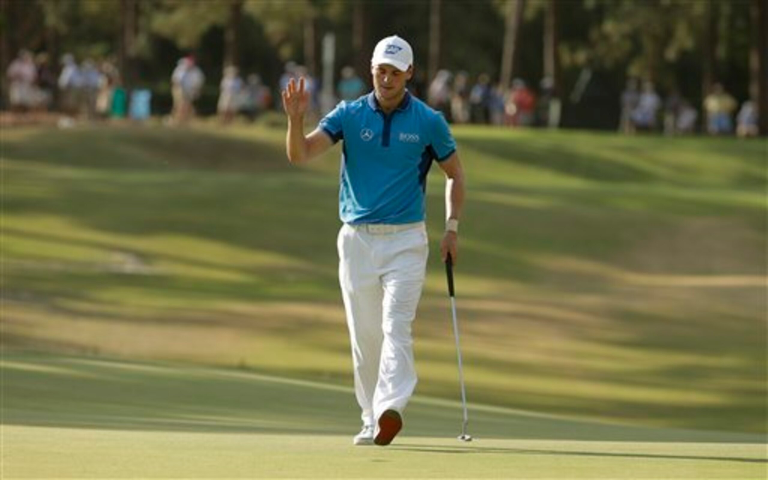 Martin Kaymer tamed Pinehurst No. 2 like no other golfer in Round 1.