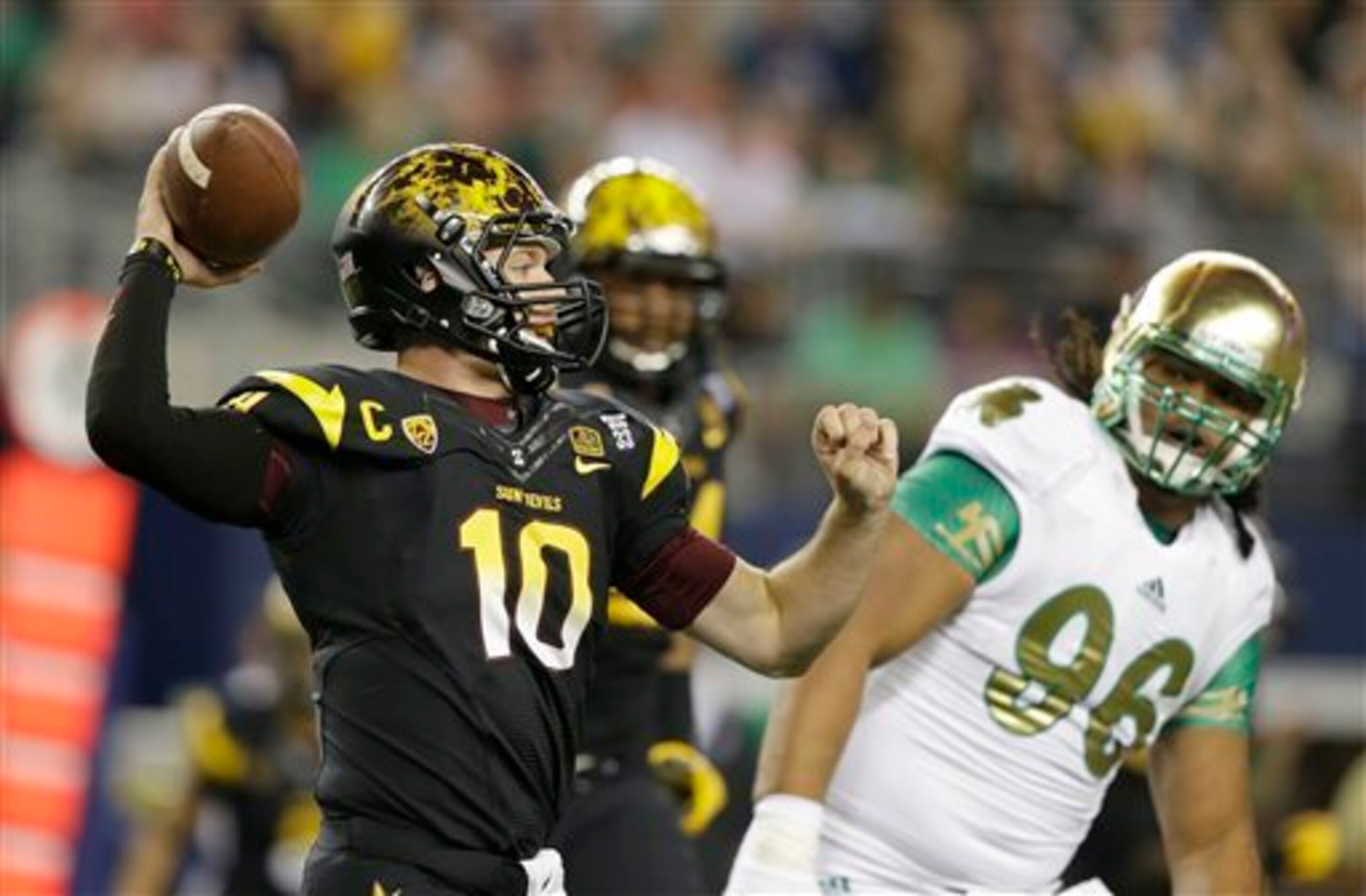 Arizona State quarterback Taylor Kelly