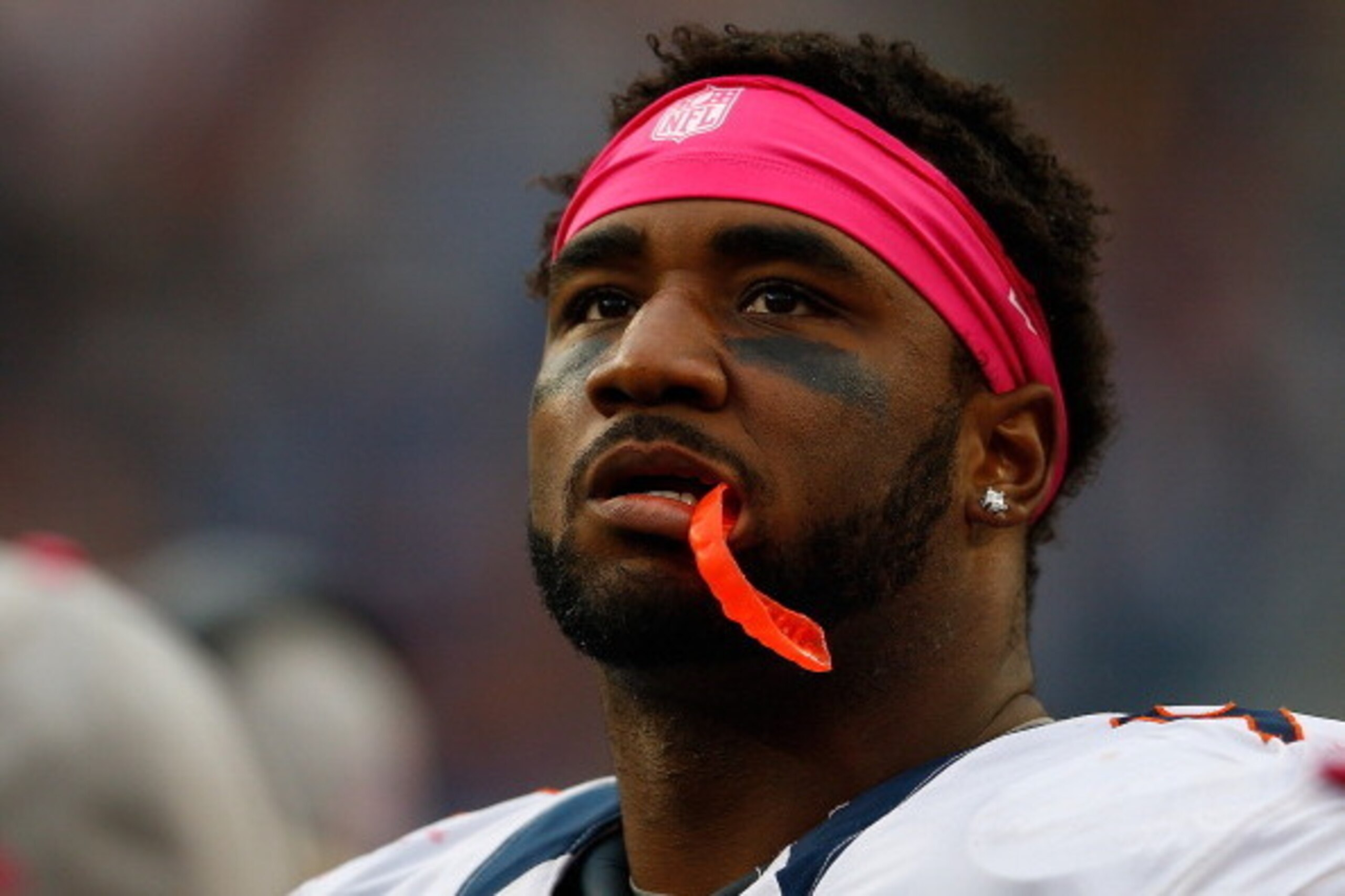 The face of new Giants: DE Robert Ayers.