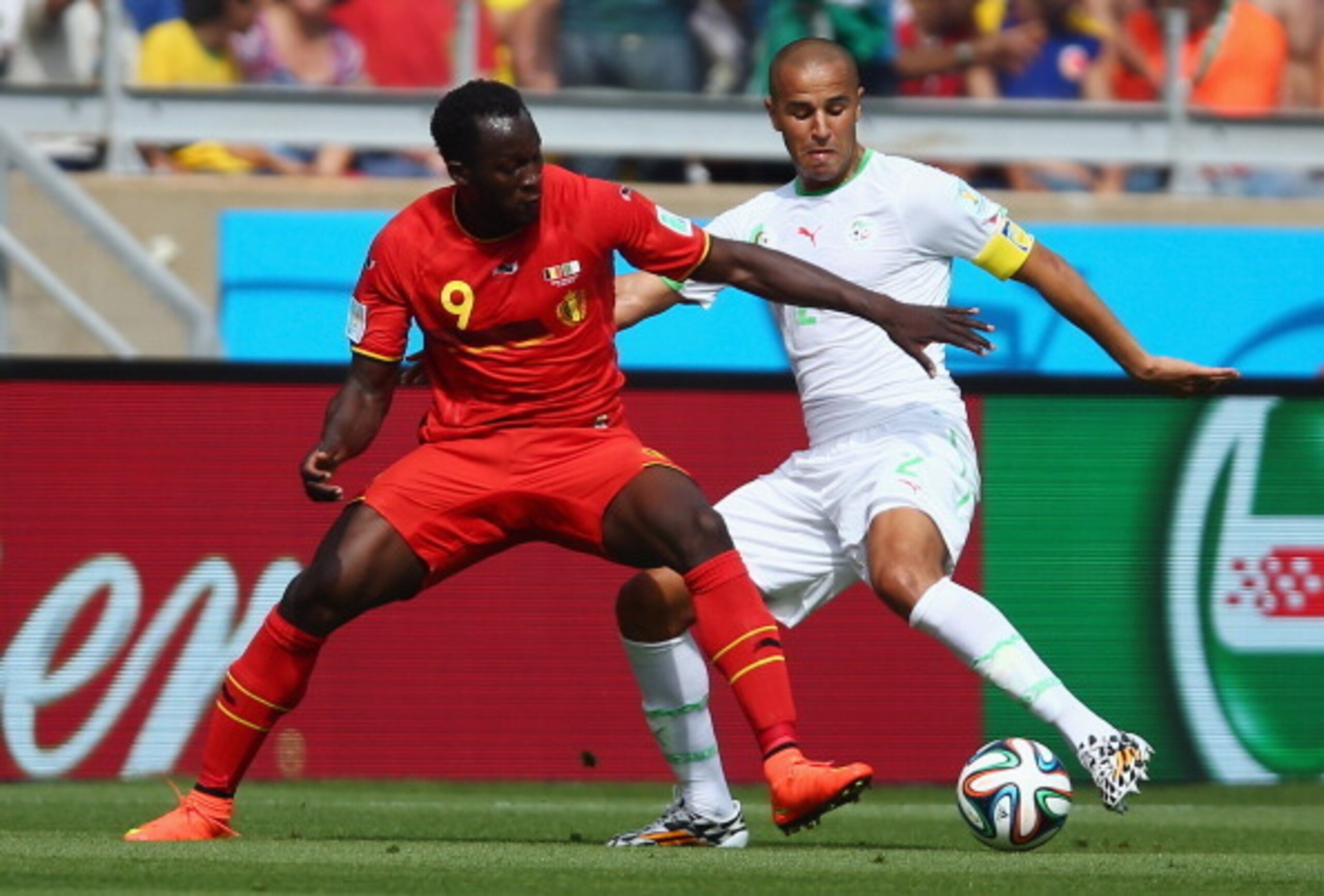 Romelu Lukaku (left)