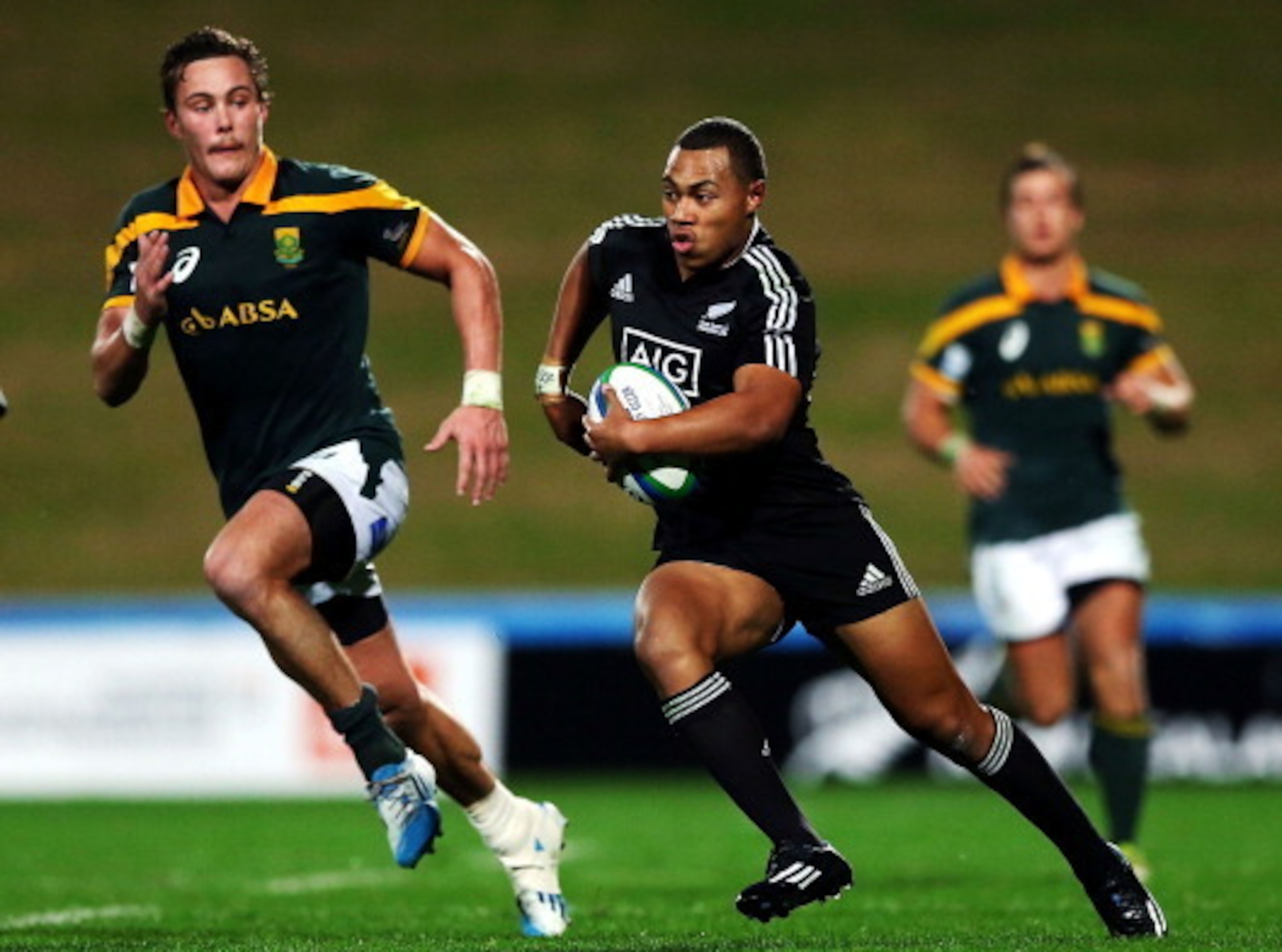 AUCKLAND, NEW ZEALAND - JUNE 06: Tevita Li of New Zealand makes a break during the 2014 Junior World Championships match between New Zealand and South Africa at QBE Stadium on June 6, 2014 in Auckland, New Zealand.