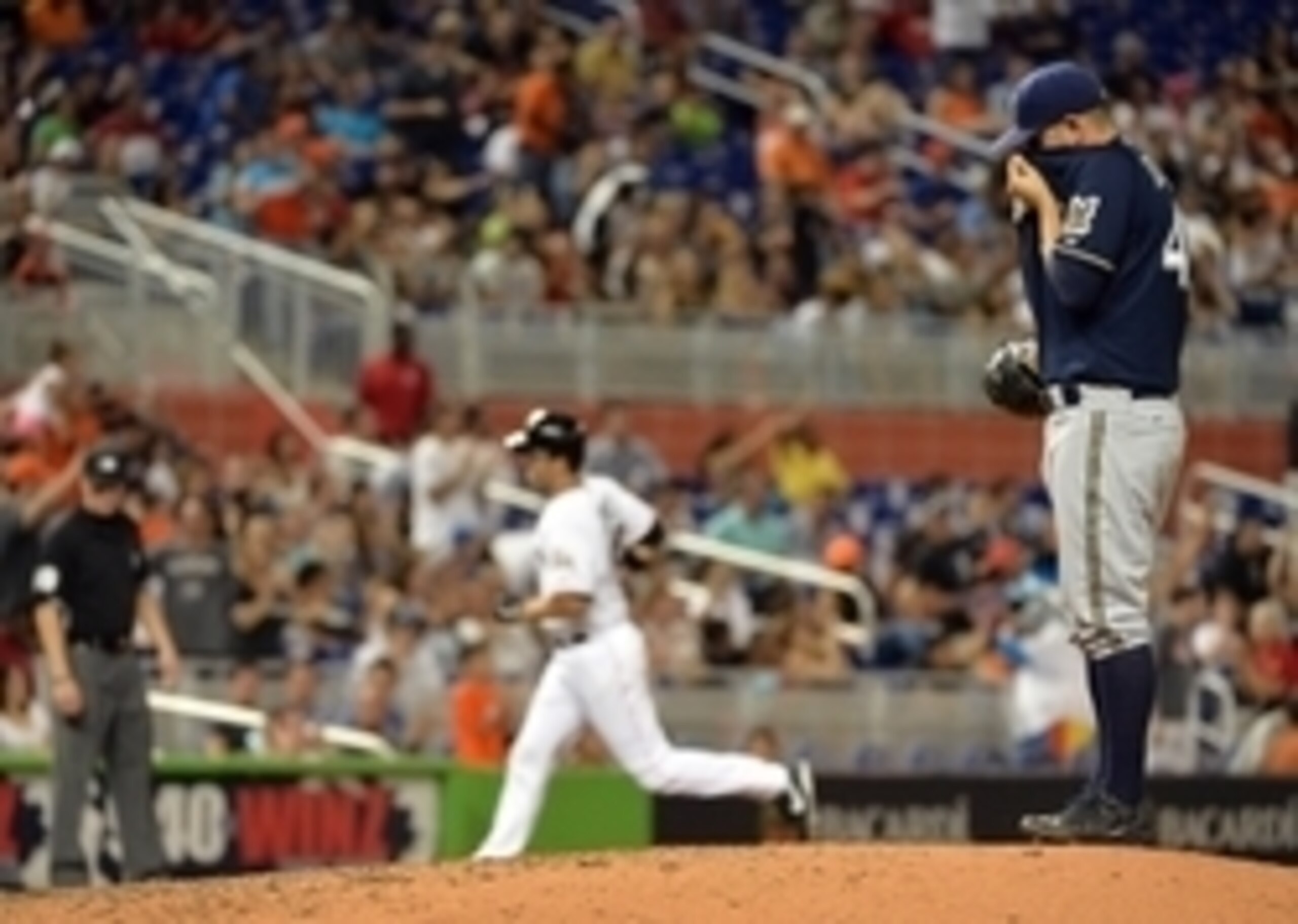 Pictured here is what the kids are calling "Estrada-ing."