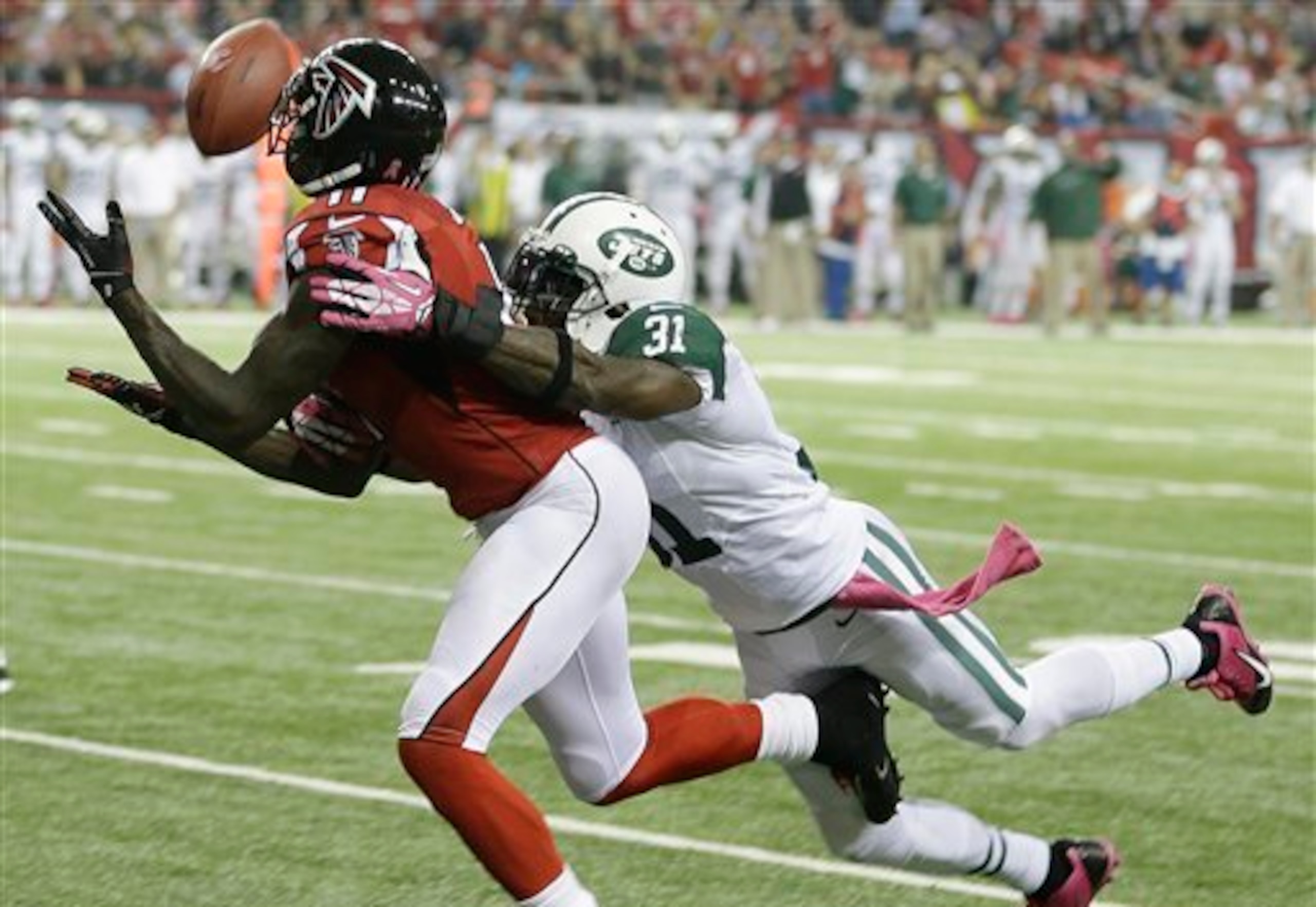 Matt Ryan will be looking for Julio Jones often in 2014.