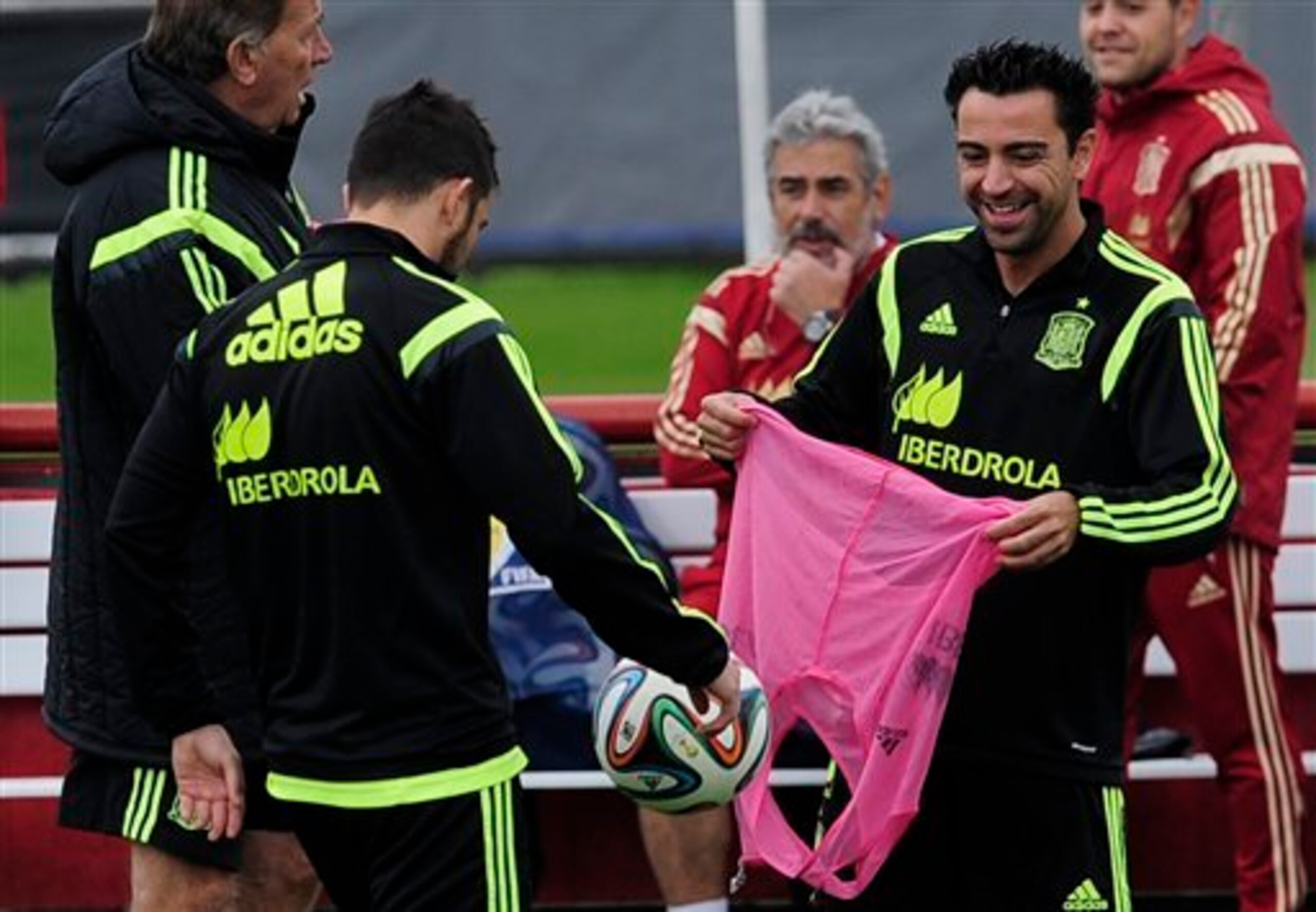 Time for Xavi to hand over the bib?