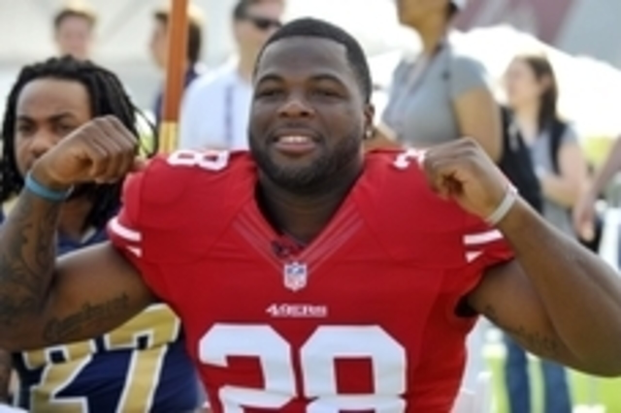 San Francisco 49ers running back Carlos Hyde is off to a strong start in preparation for his rookie season.