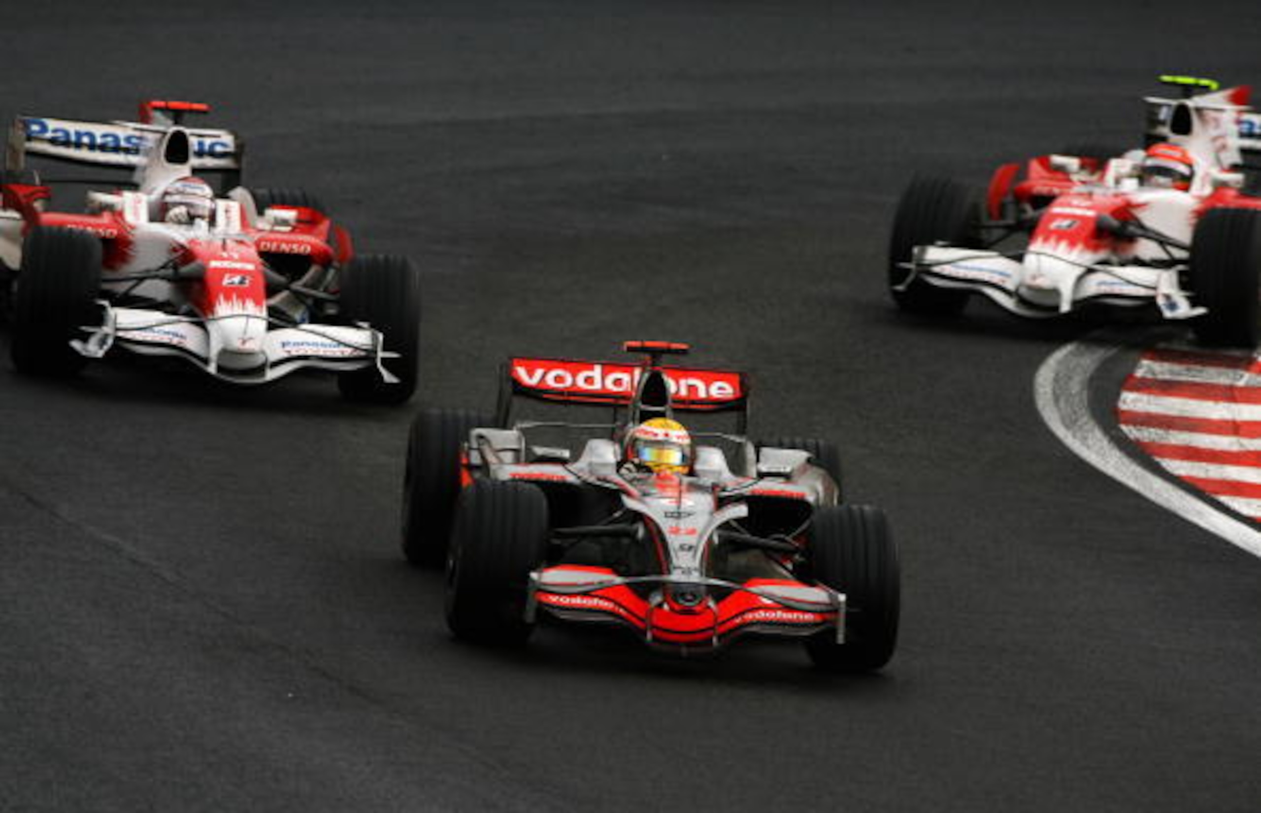 Hamilton won the title on the final lap of the 2008 Brazilian Grand Prix. Hamilton won the title on the final lap of the 2008 Brazilian Grand Prix.