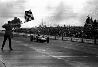 Hill wins the 1962 German Grand Prix en route to his first title.
