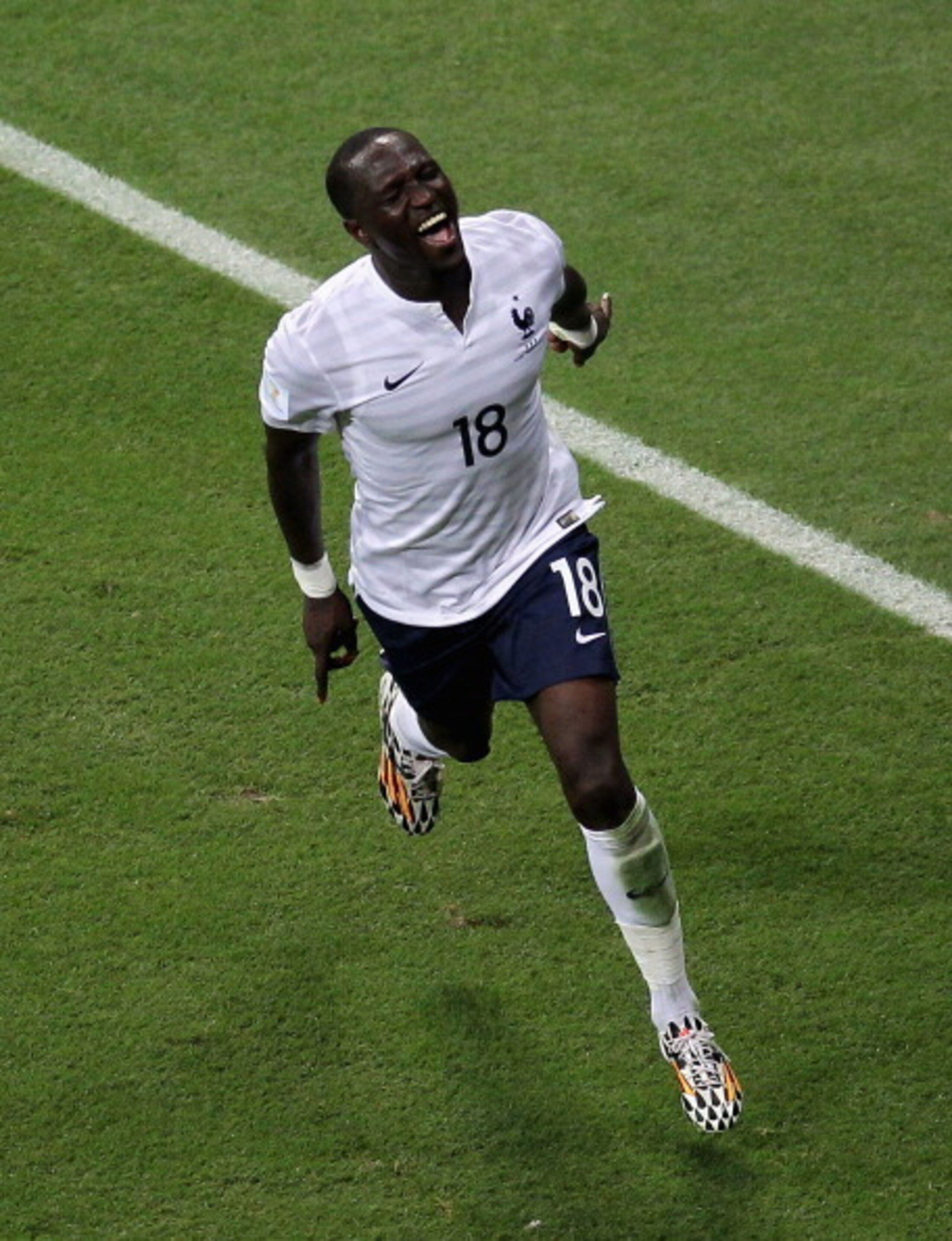 Moussa Sissoko celebrates his World Cup goal against Switzerland