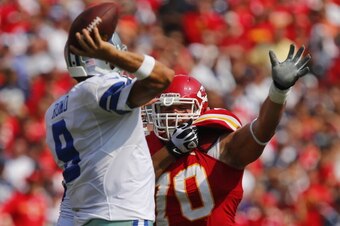 Veteran Mike DeVito is still a key part of the Kansas City front seven.