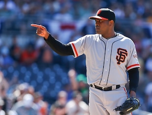 There's at least a chance that Santiago Casilla won't give the Giants closer gig back to Sergio Romo.