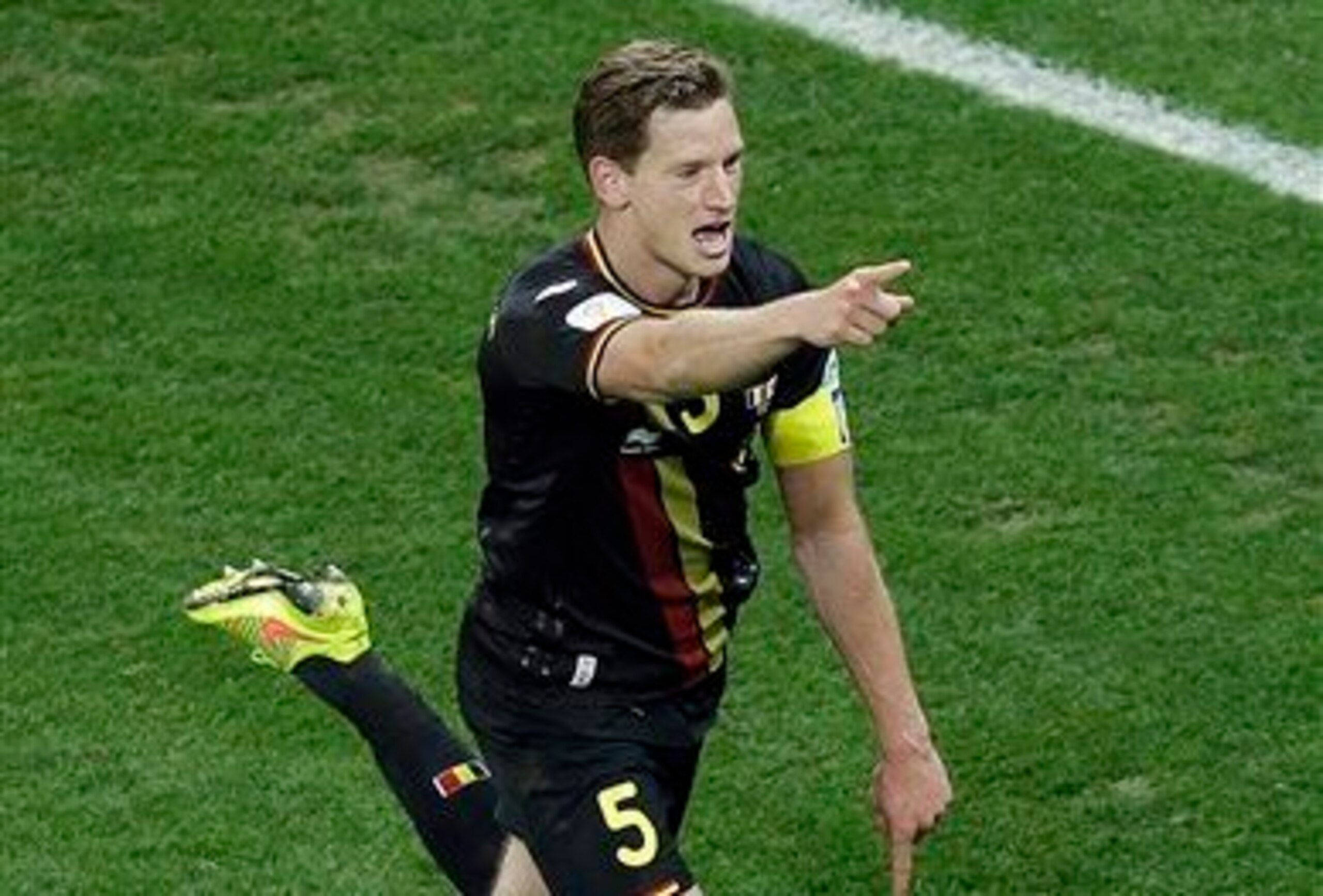 Could Barca make a move for the Tottenham centre back?